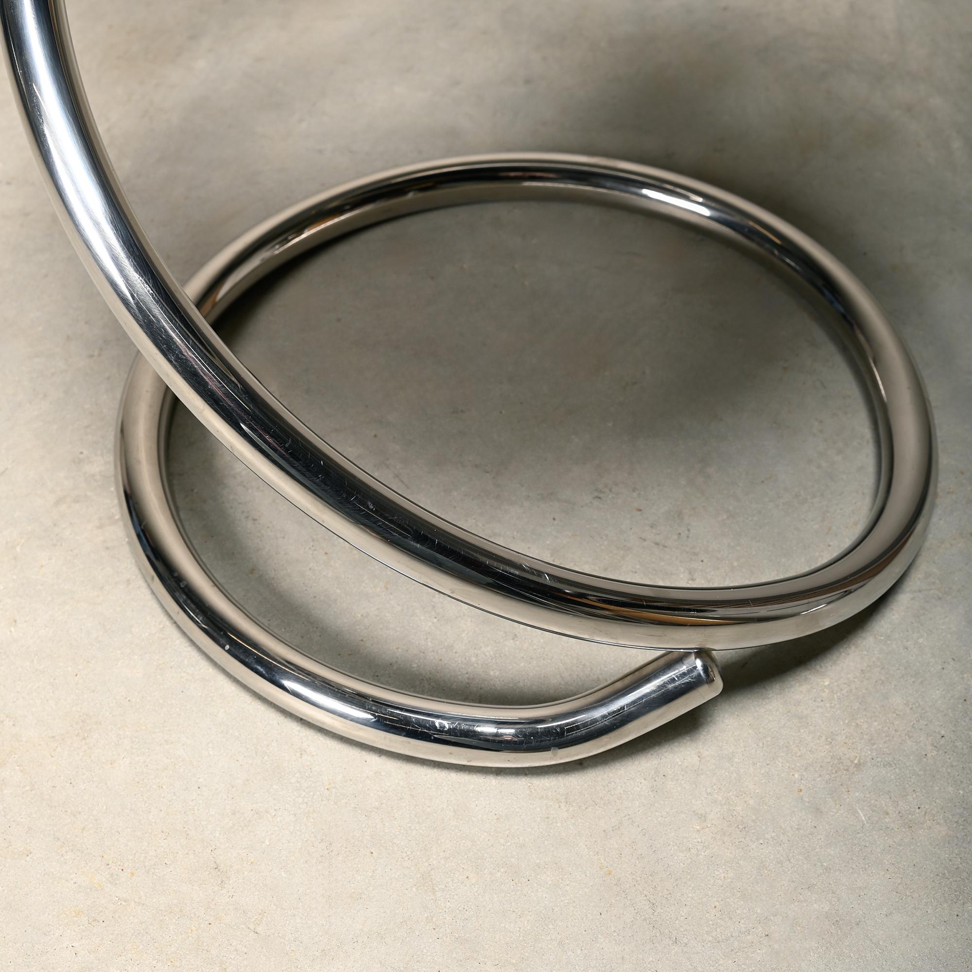 Chaises serpent de Poul Henningsen, Model No No 501 en chrome et cuir noir intégral en vente 4