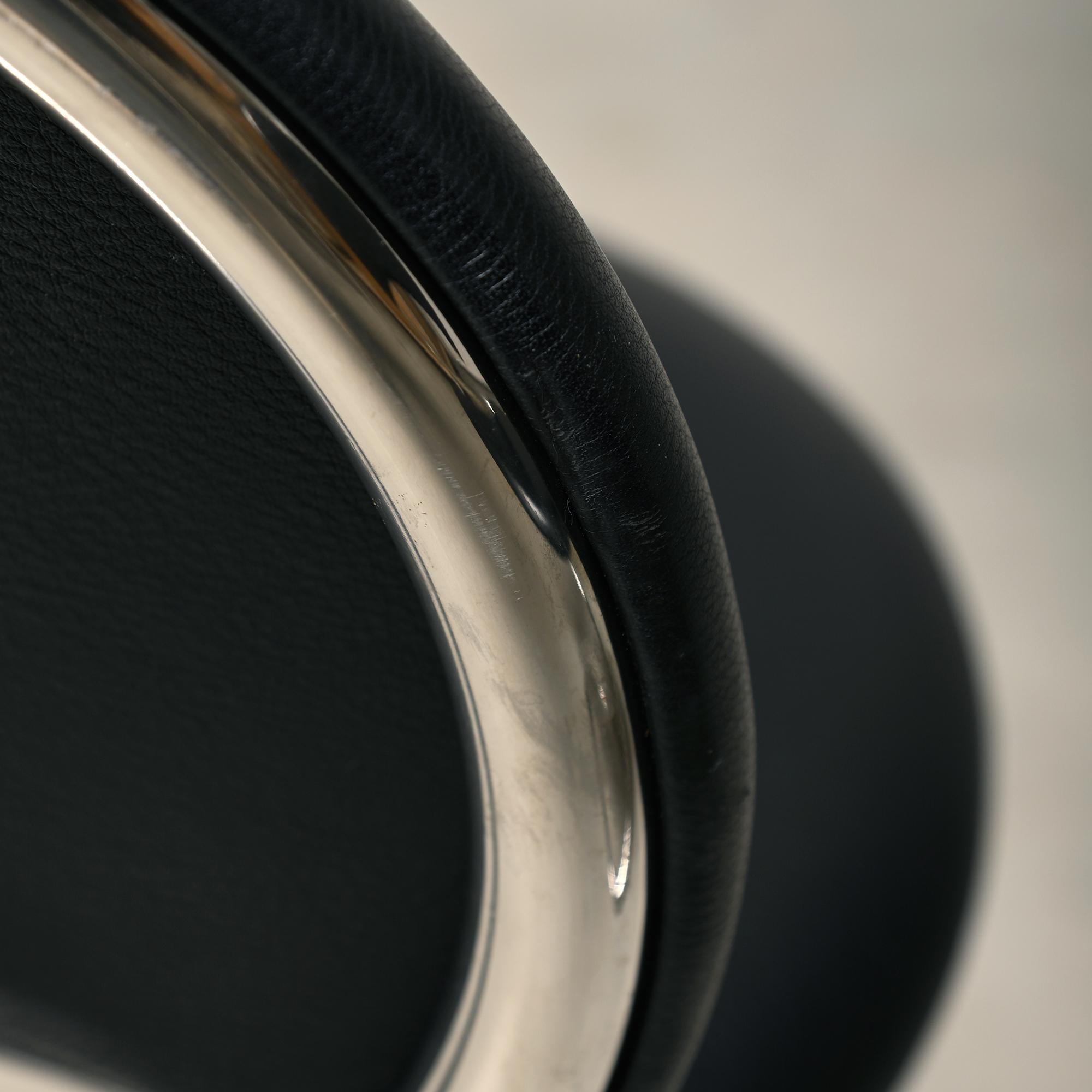 Chaises serpent de Poul Henningsen, Model No No 501 en chrome et cuir noir intégral en vente 5