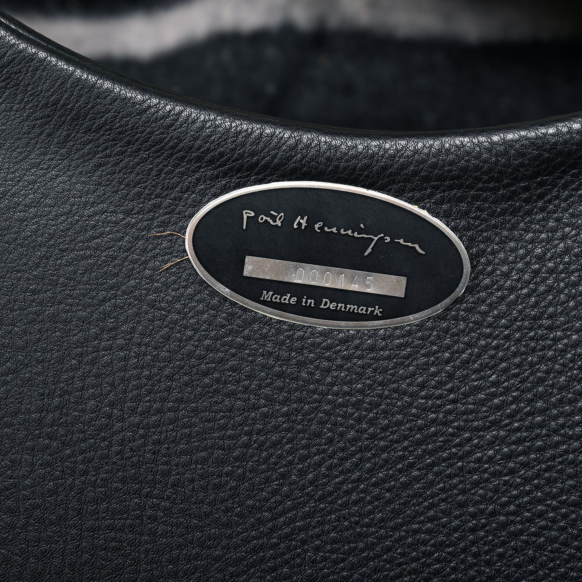 Chaises serpent de Poul Henningsen, Model No No 501 en chrome et cuir noir intégral en vente 10