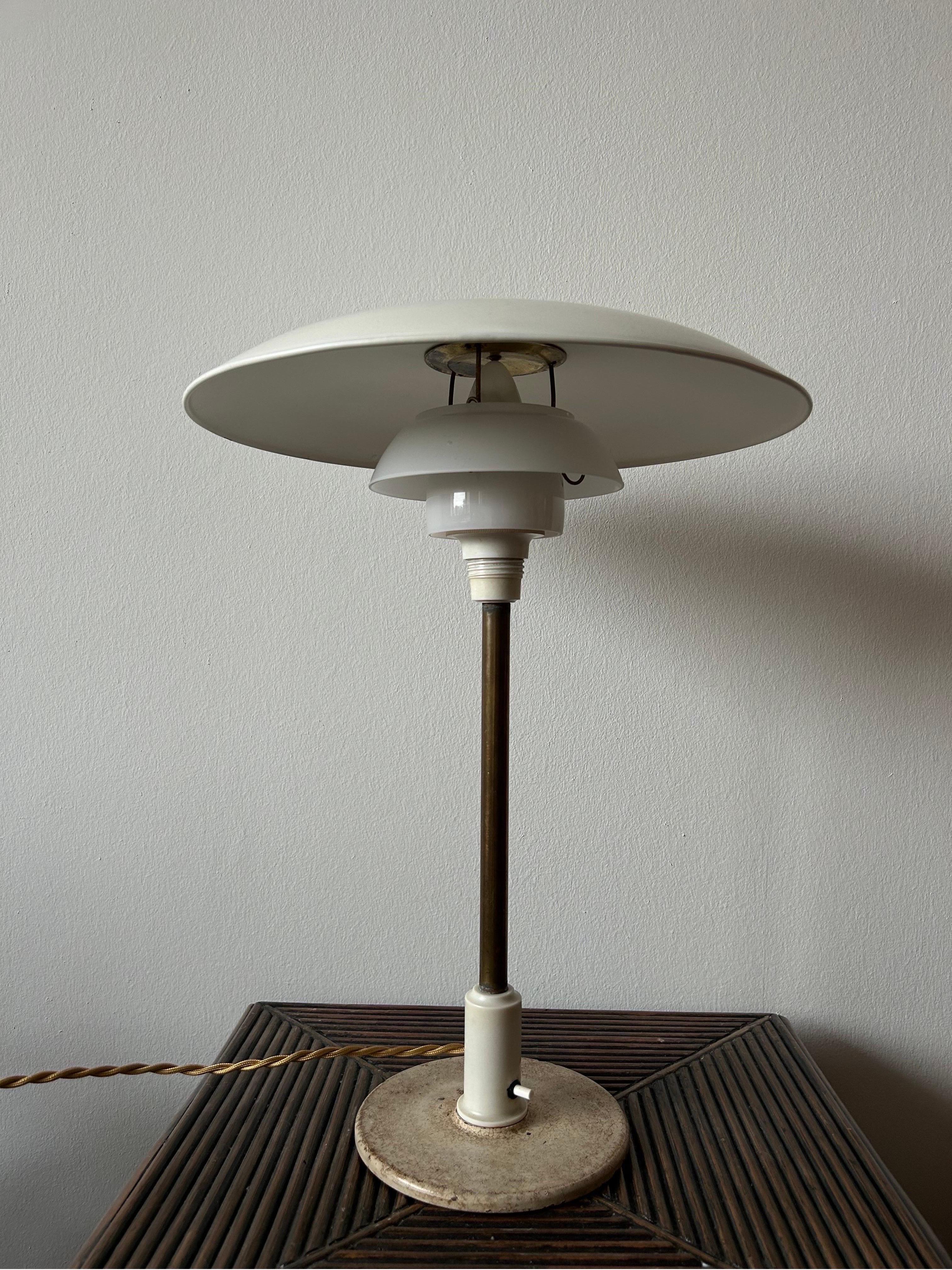 Danish Poul Henningsen Table Lamp model 3/2, 5 manufactured by Louis Poulsen 1940’s  For Sale