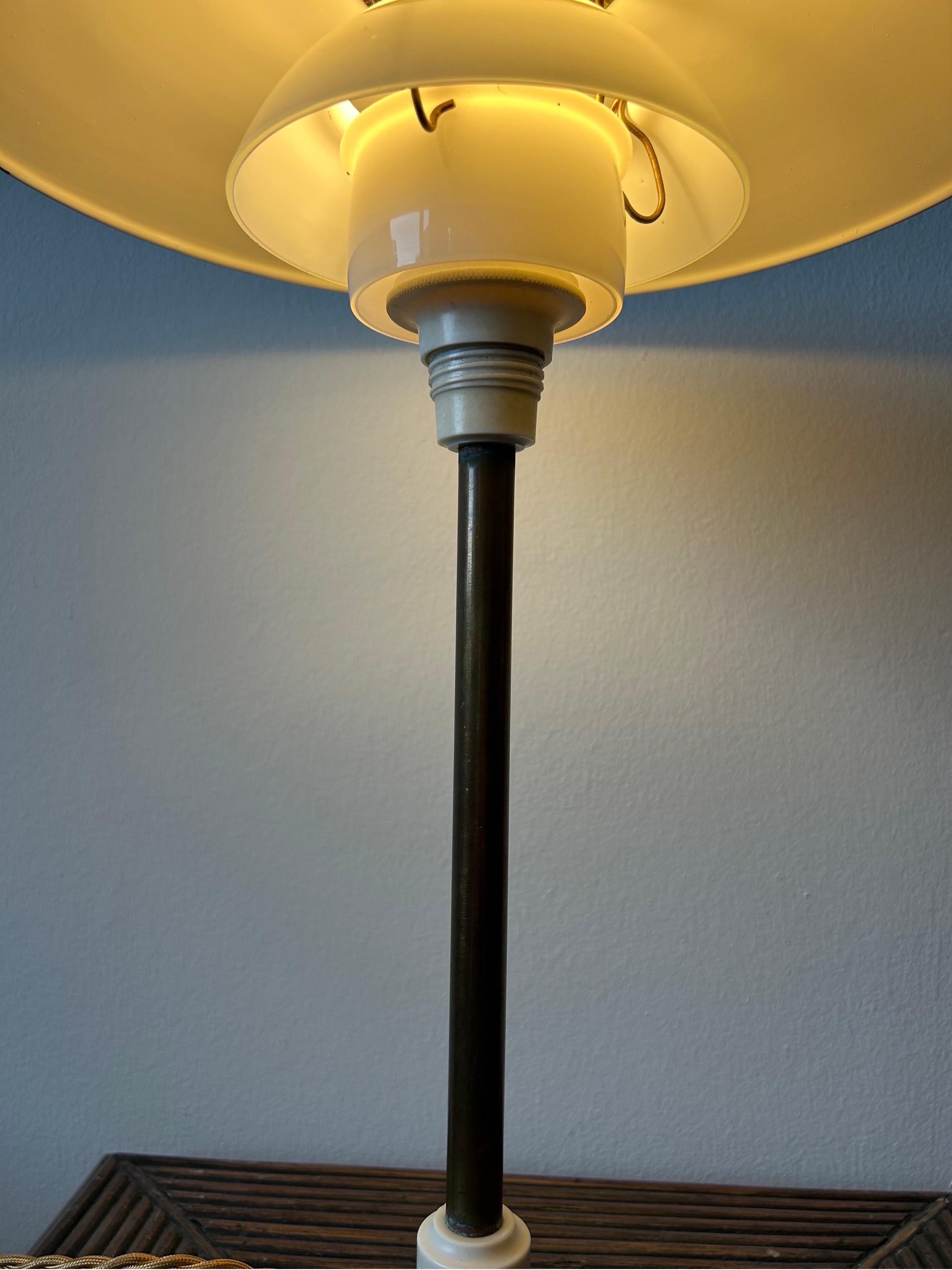Lacquered Poul Henningsen Table Lamp model 3/2, 5 manufactured by Louis Poulsen 1940’s  For Sale