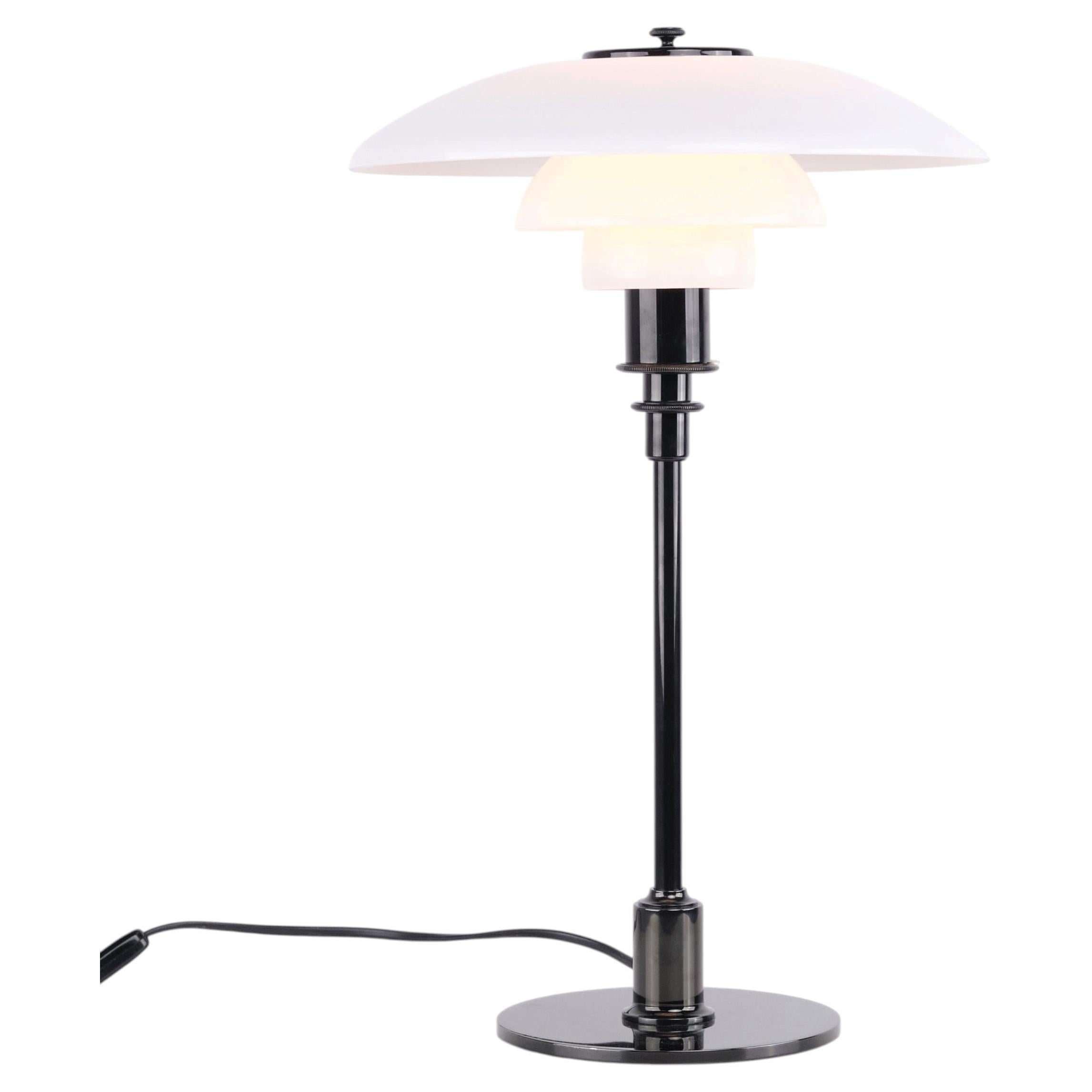 Lampe de table Poul Henningsen Model No 3/2 en laiton métallisé noir en vente