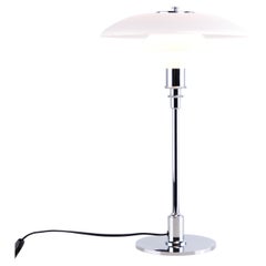 Poul Henningsen Table Lamp Model PH 3/2, Louis Poulsen