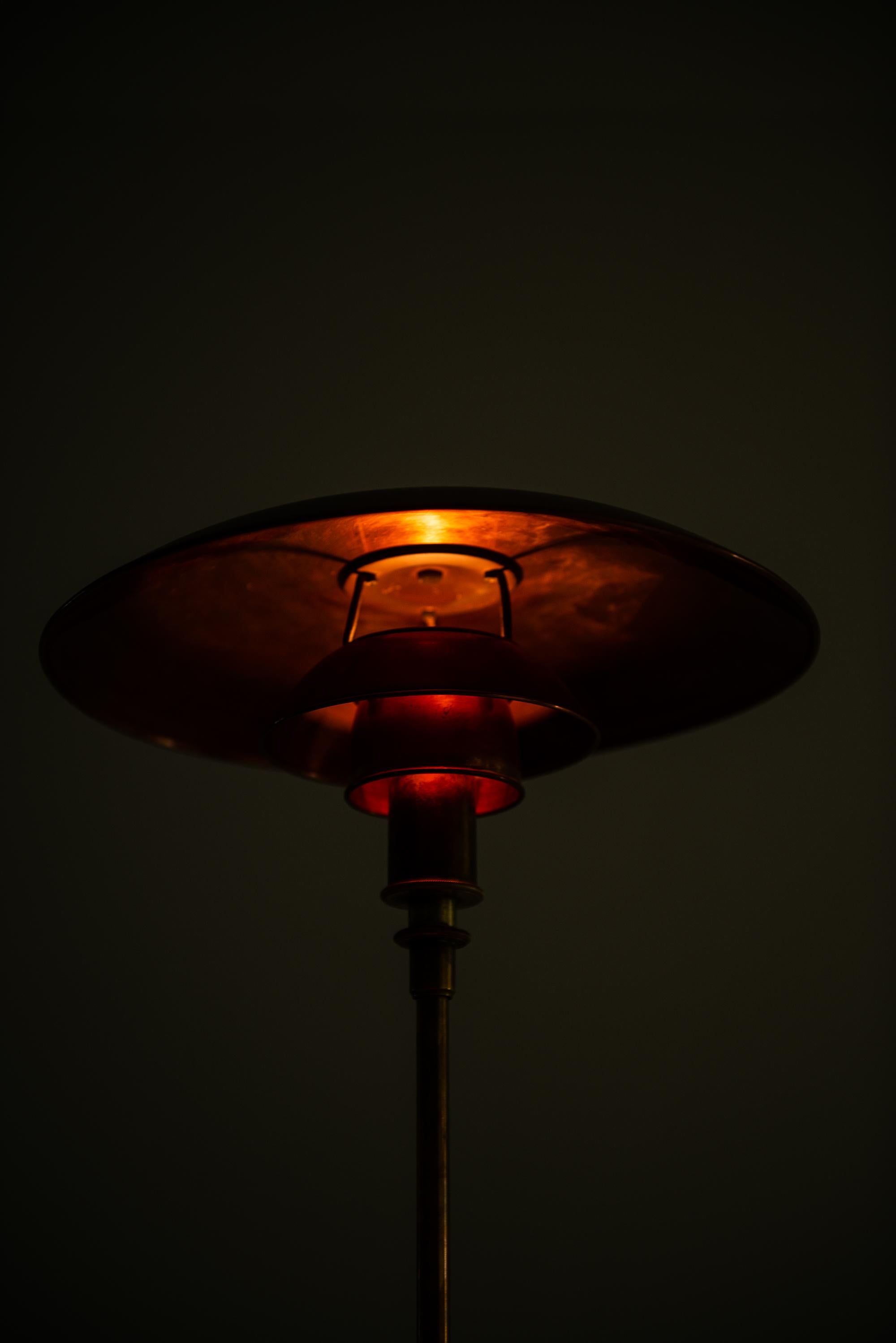 Poul Henningsen Table Lamp Model PH 3½/2 Produced by Louis Poulsen in Denmark For Sale 1