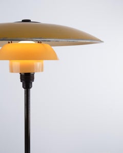 Poul Henningsen Table Lamp Model PH 3.5/2.5 Yellow With Painted Metal Top Shade