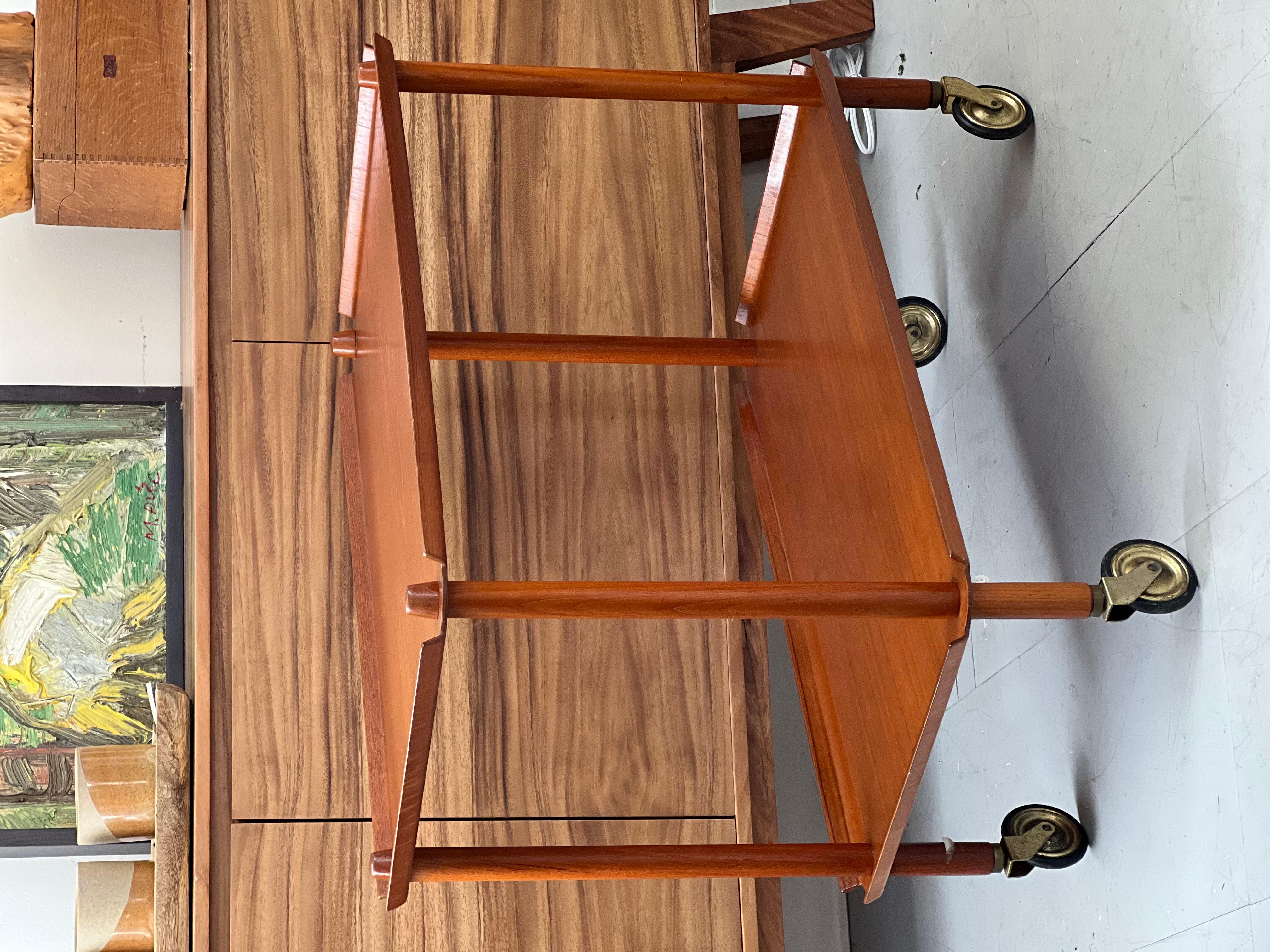 Poul Hundevad 1960s Mid-Century Modern Teak Bar serving cart Bon état - En vente à Seattle, WA