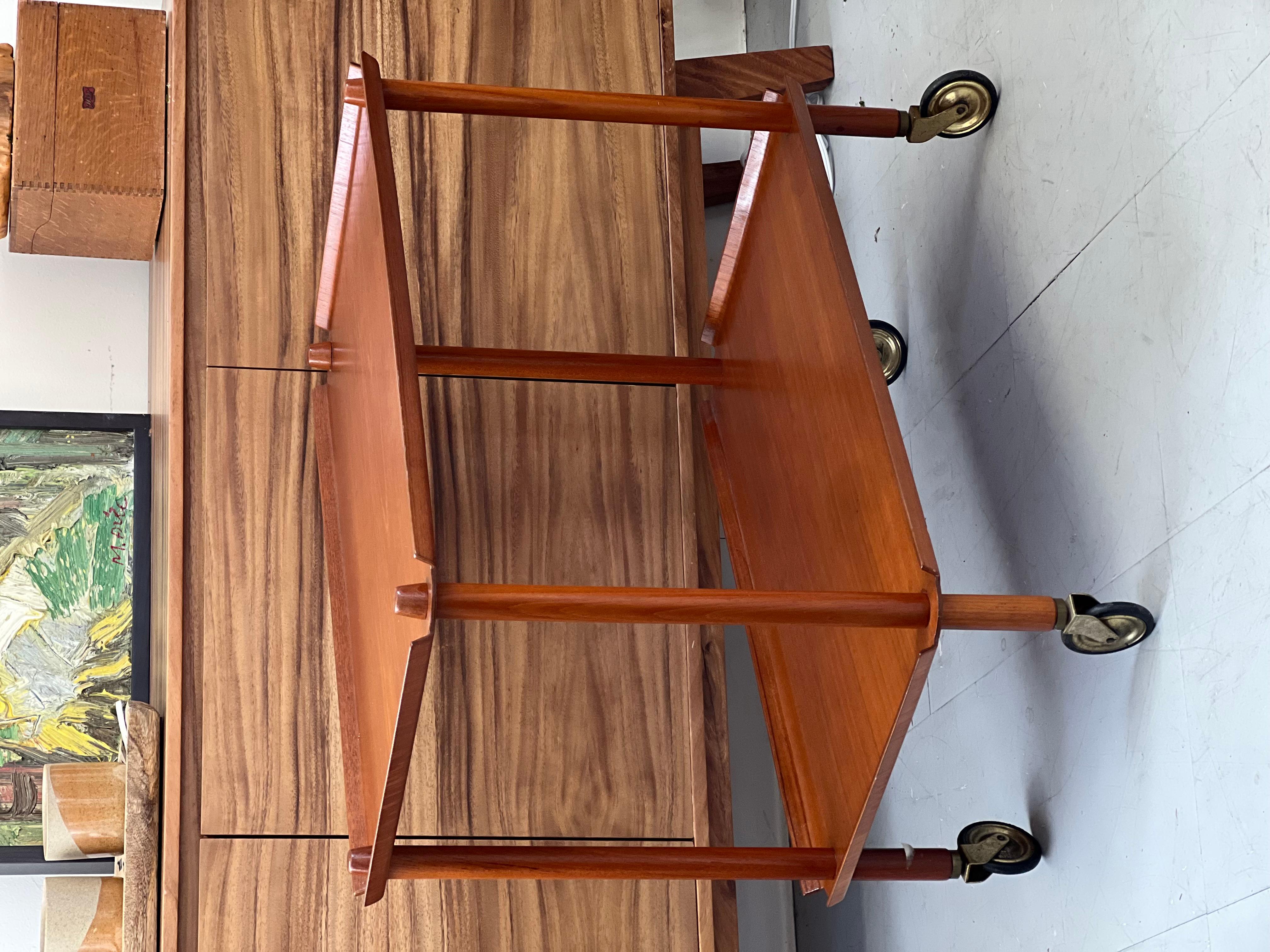 Teck Poul Hundevad 1960s Mid-Century Modern Teak Bar serving cart en vente