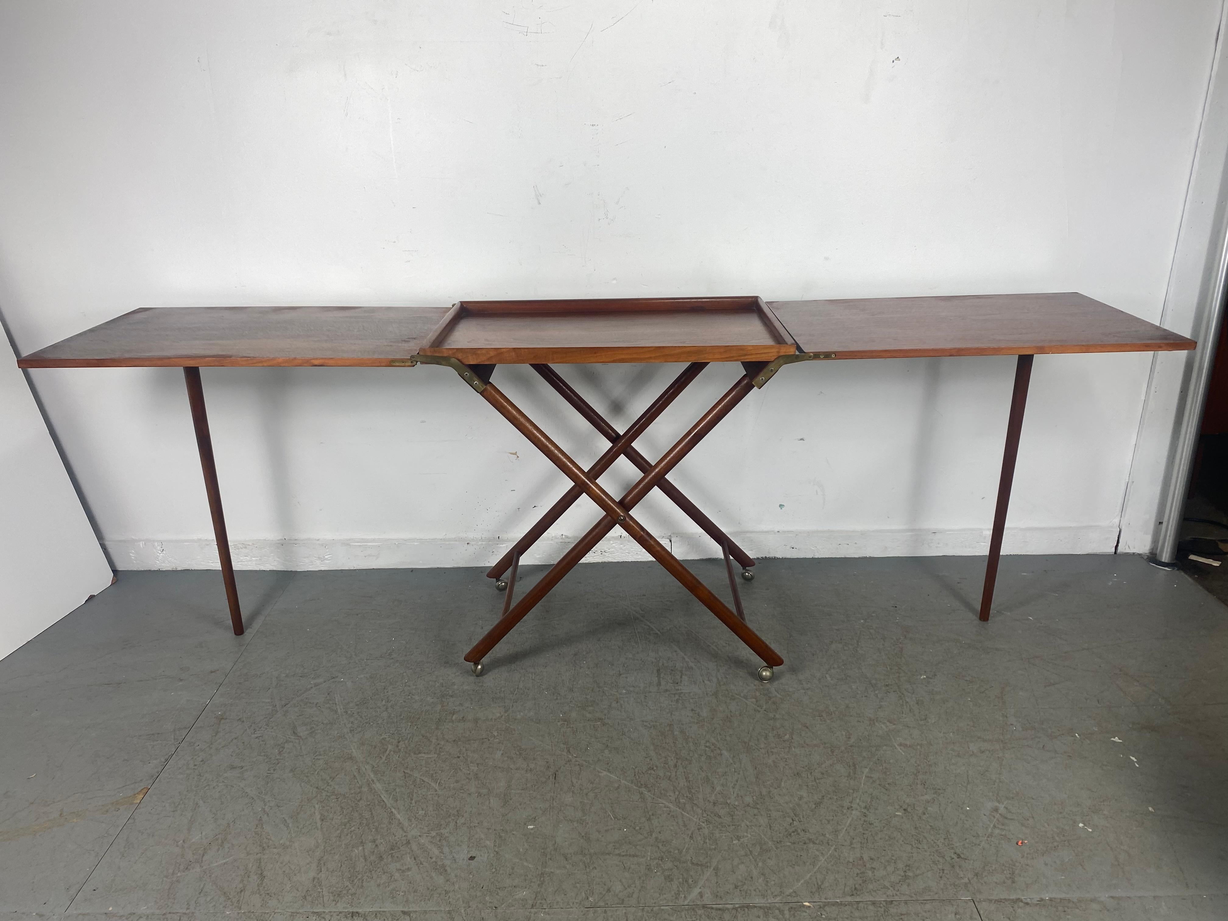 Poul Hundevad Attrib. Danish Modern Expanding Rolling Bar Cart /Serving Console For Sale 6