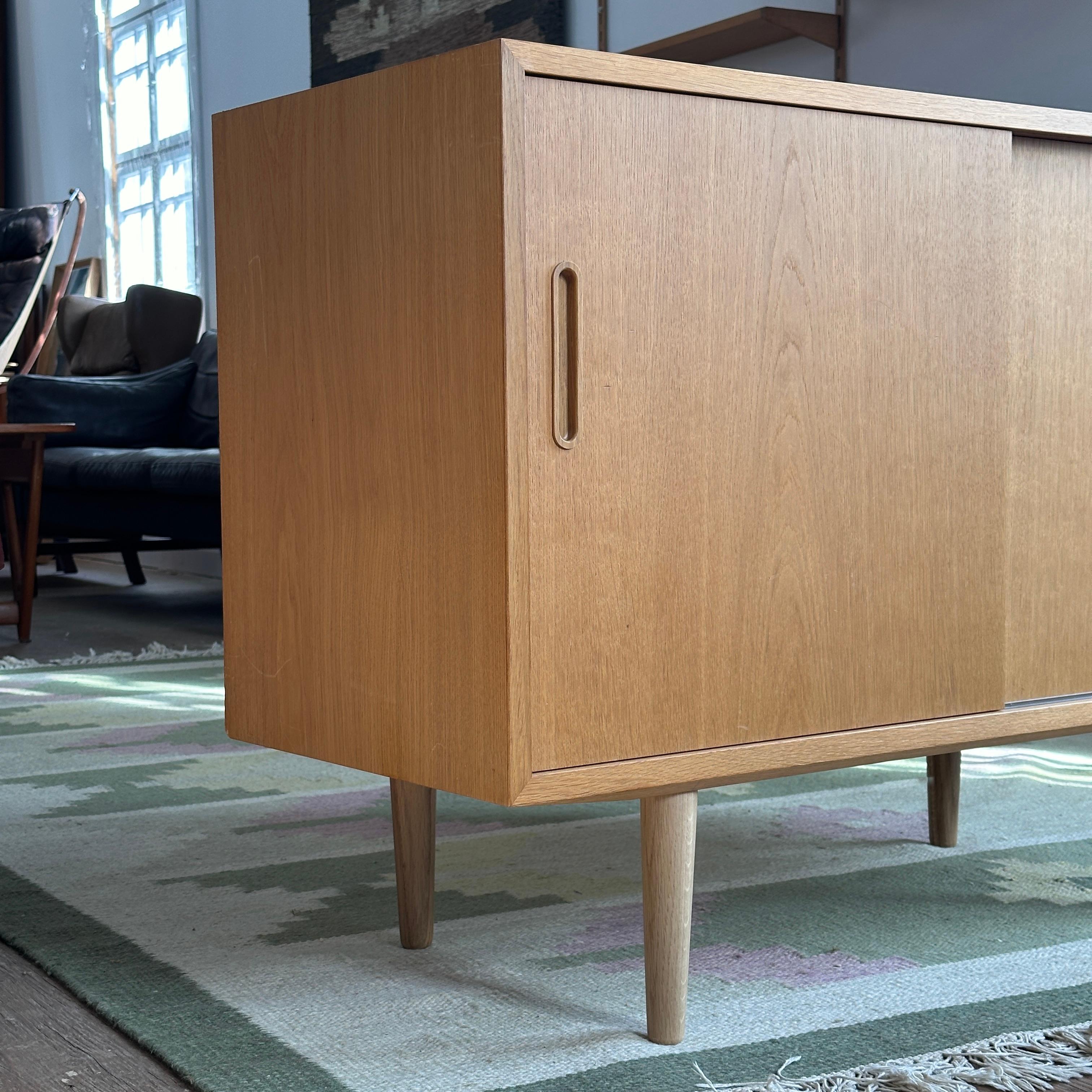 Mid-20th Century Poul Hundevad Compact Oak Sideboard For Sale