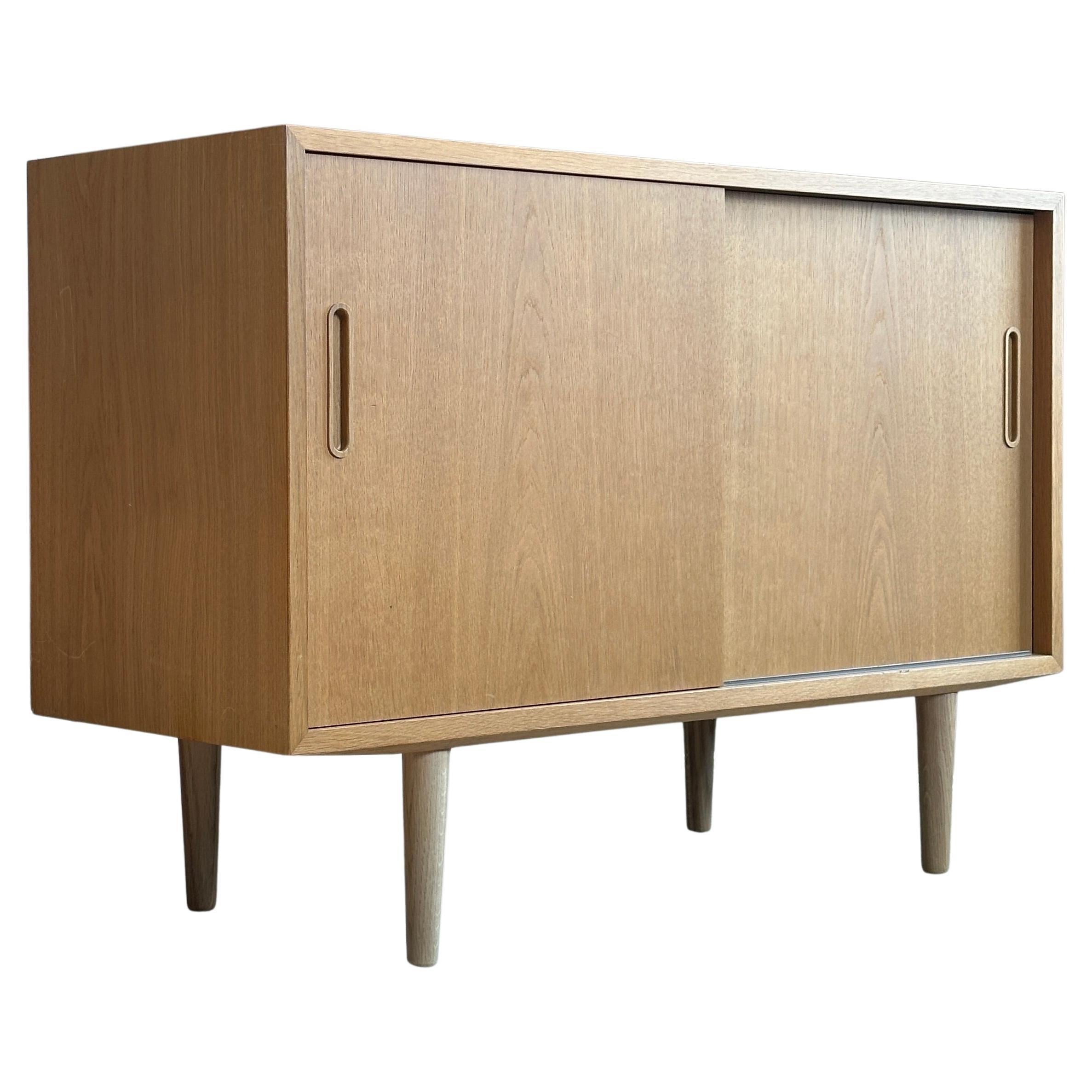 Poul Hundevad buffet compact en Oak Oak