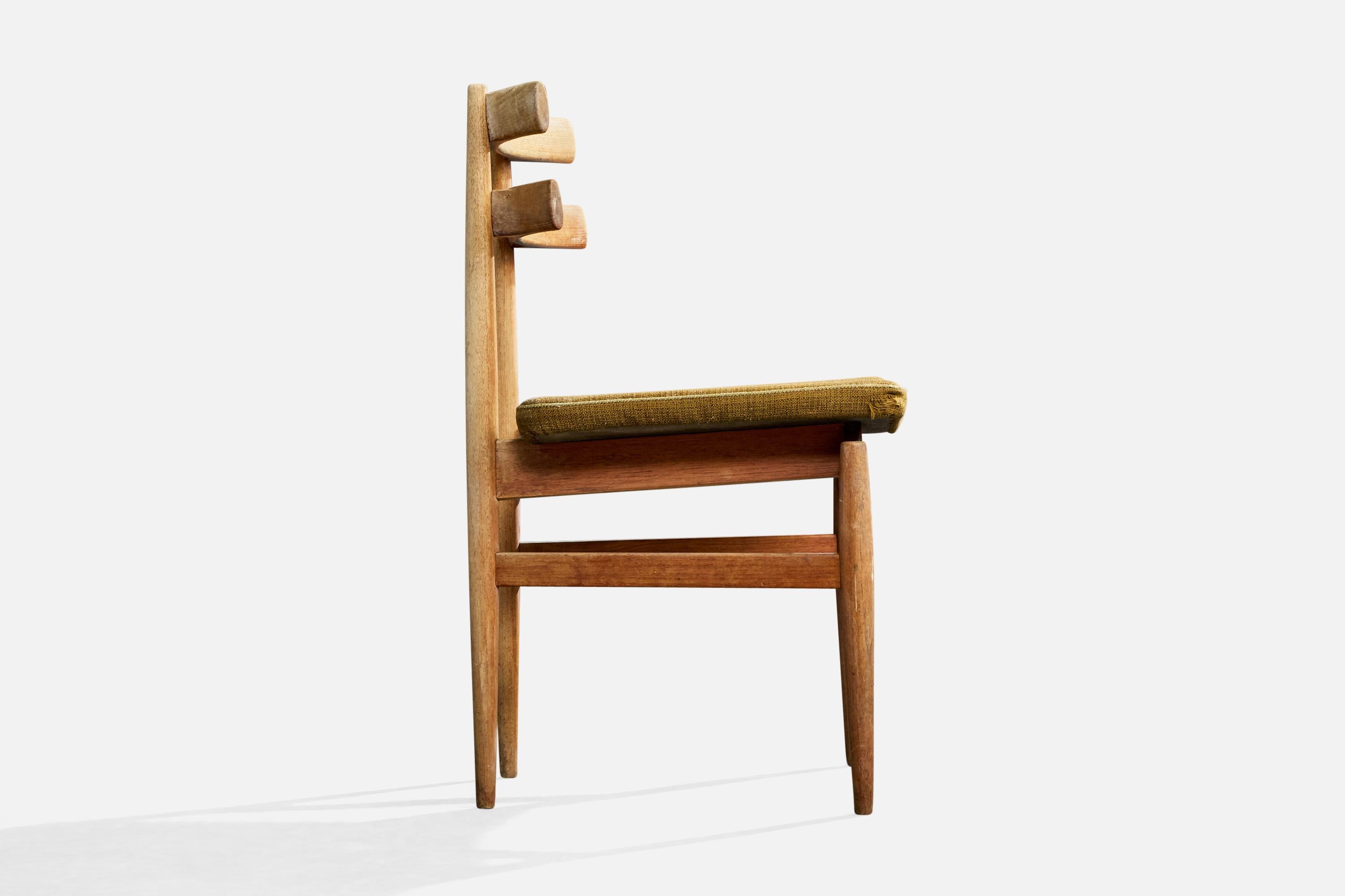 Poul Hundevad, Dining Room Chairs, Teak, Fabric, Denmark, 1958 im Angebot 1