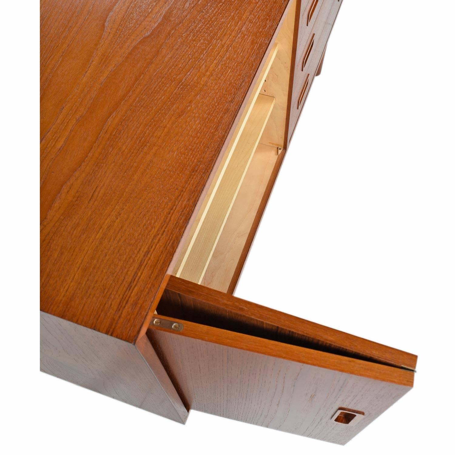 Mid-20th Century Poul Hundevad Folding Door Danish Modern Teak Credenza Sideboard