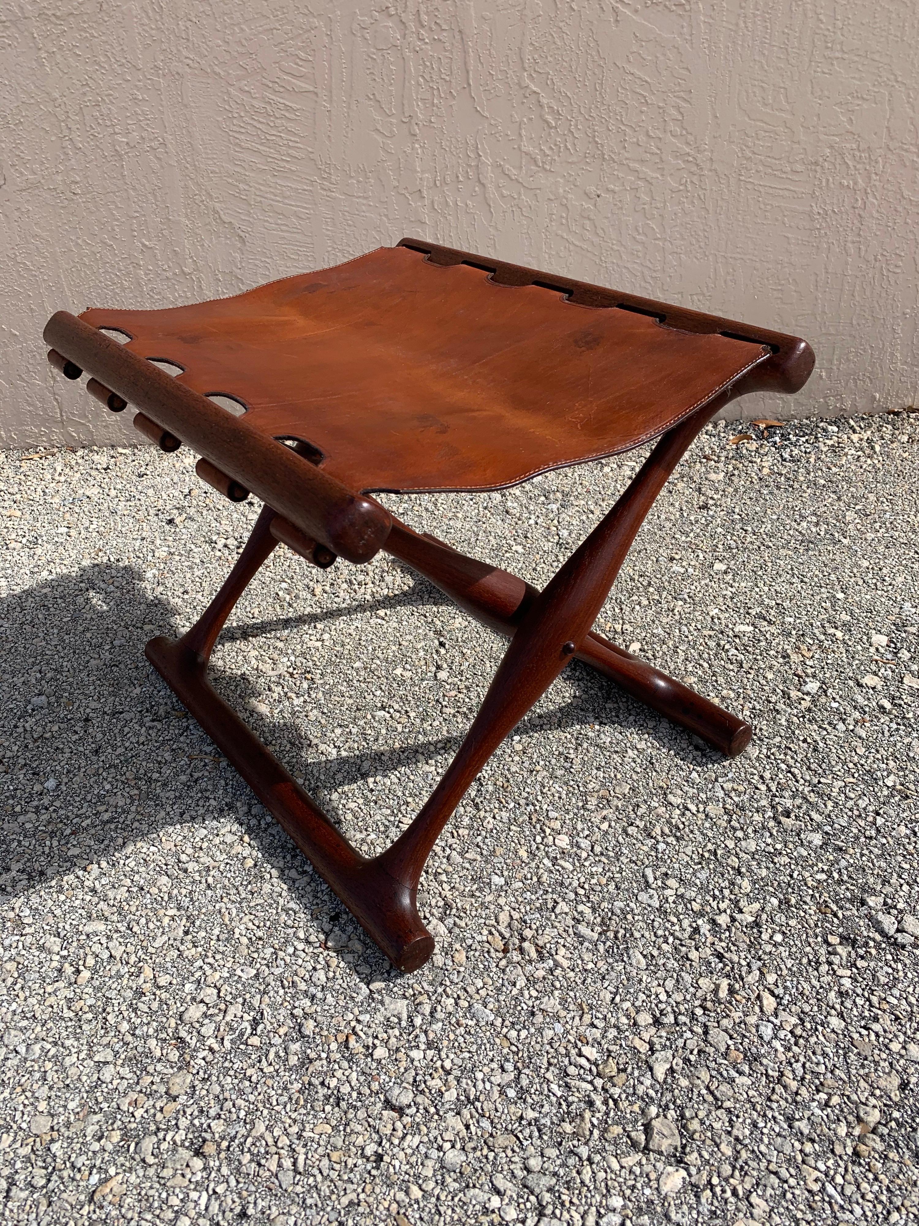 Mid-Century Modern Poul Hundevad Folding Stool in Brown Leather and Teak