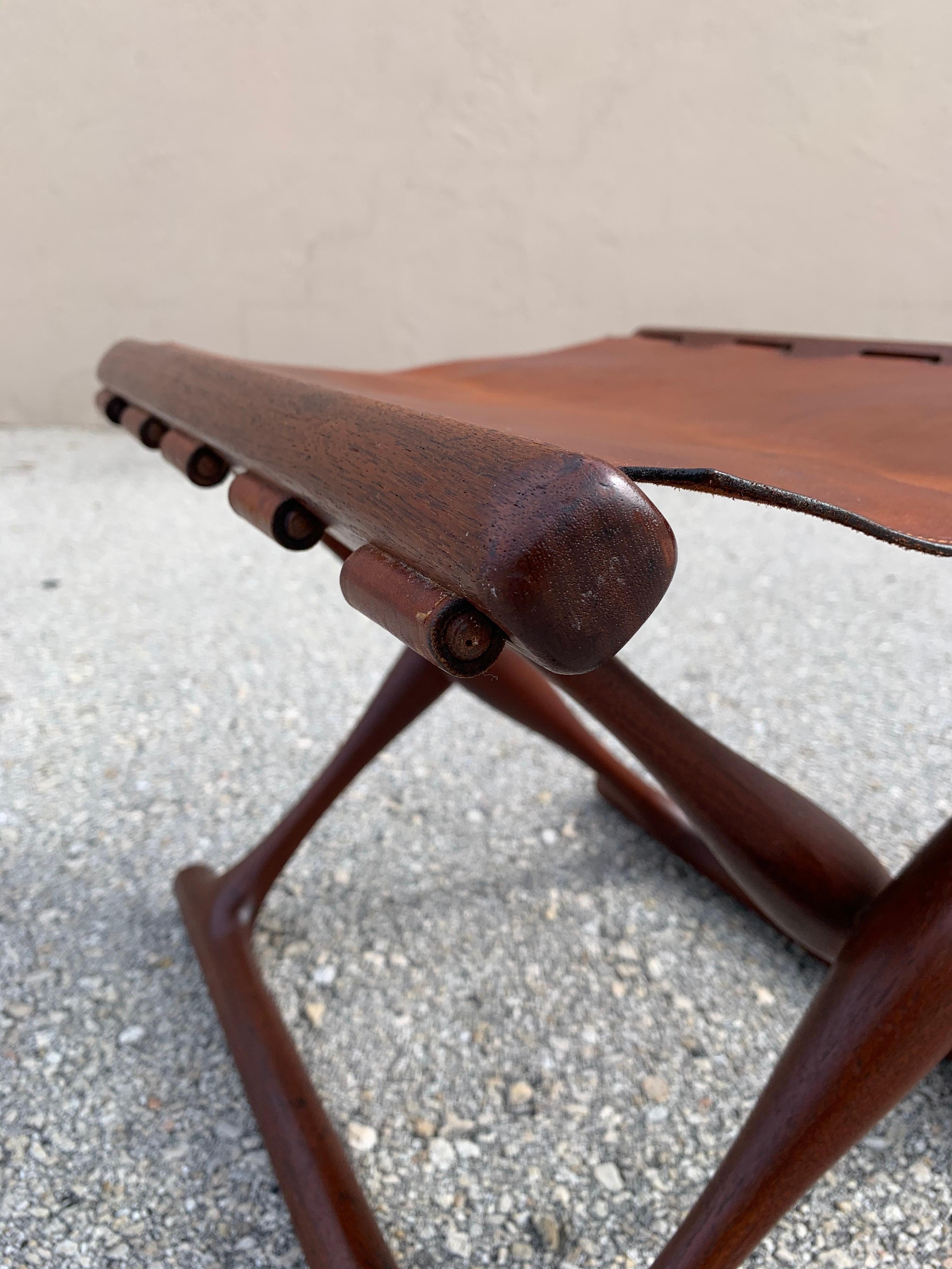 Poul Hundevad Folding Stool in Brown Leather and Teak 1