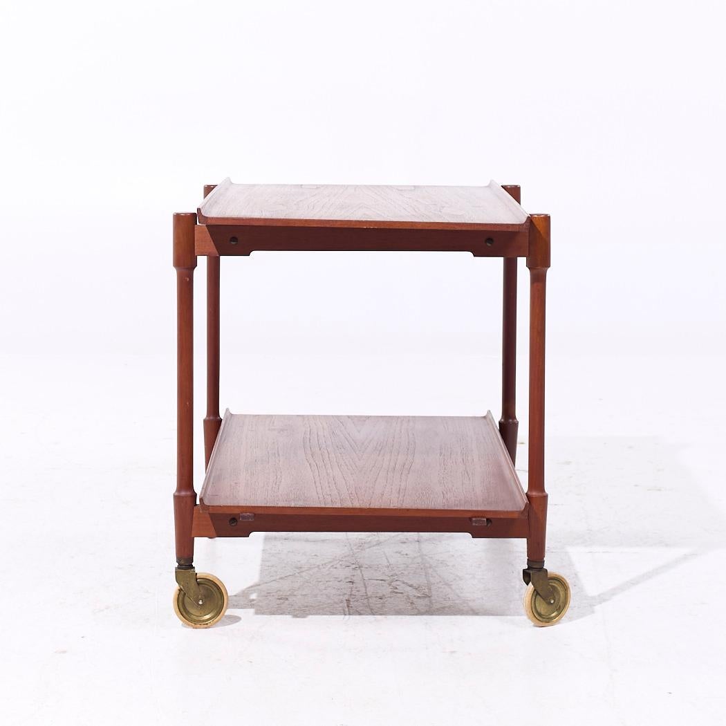 Poul Hundevad für Domus Mid Century Danish Barwagen aus Teakholz, erweiterbar (Ende des 20. Jahrhunderts) im Angebot