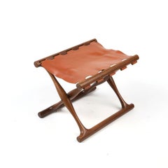 Poul Hundevad, Guldhøj Folding Hocker  Modell PH in Wengé Wood & Naturleder
