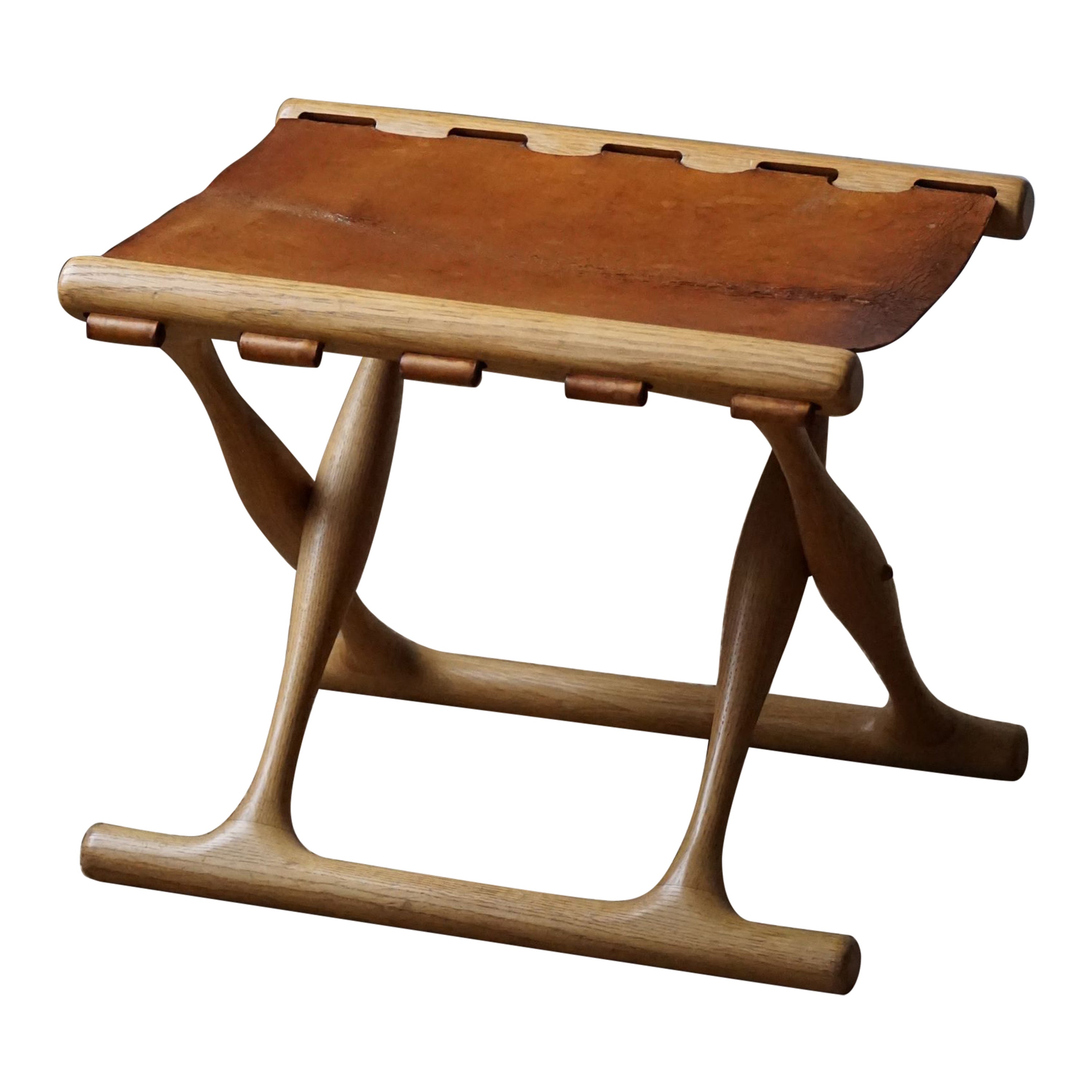 Poul Hundevad, Guldhøj, PH41, Folding Stool, Oak & Leather, Danish Modern, 1960s