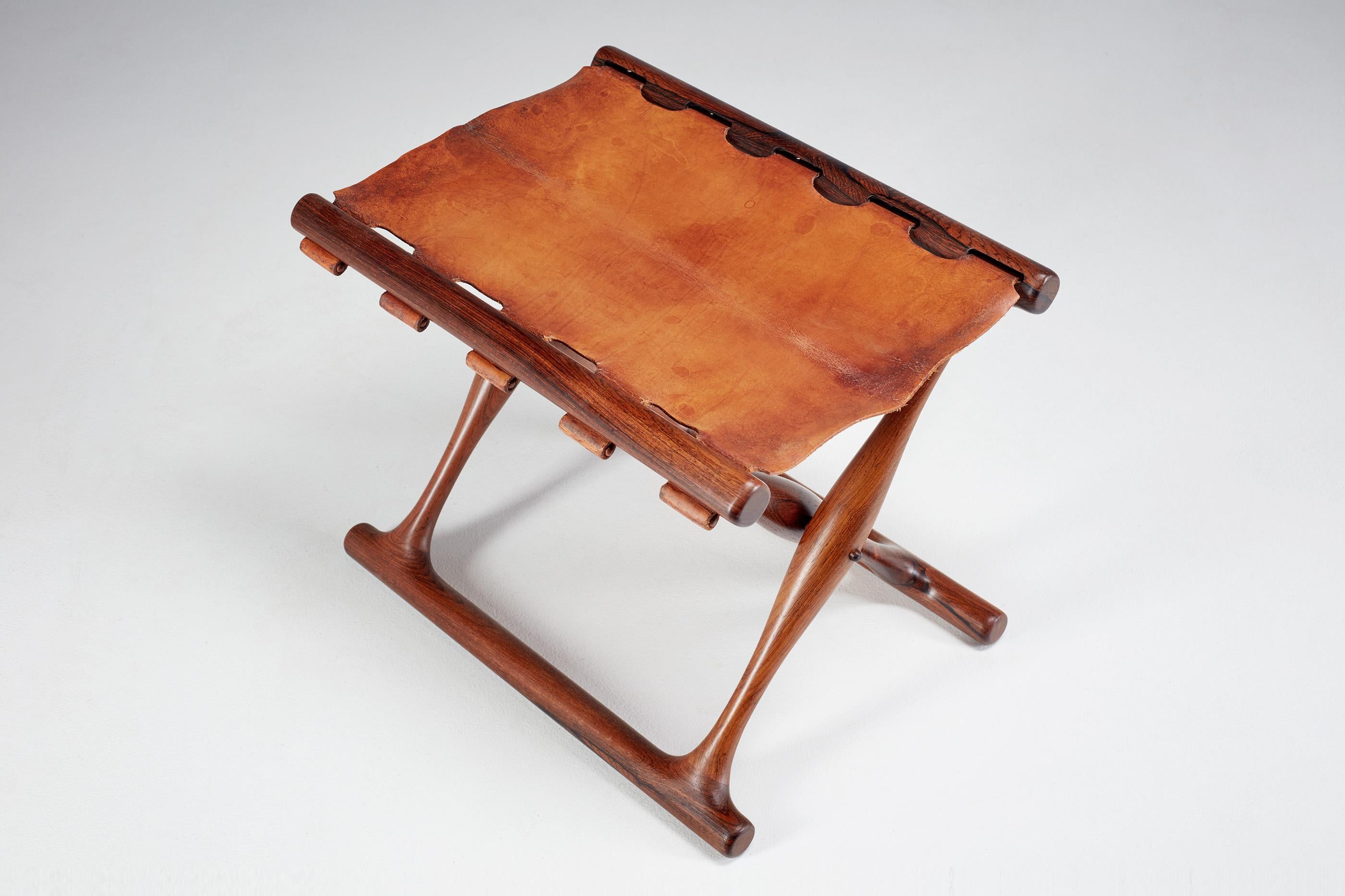 Poul Hundevad Guldhoj Rosewood Folding Stool, 1948 In Good Condition For Sale In London, GB