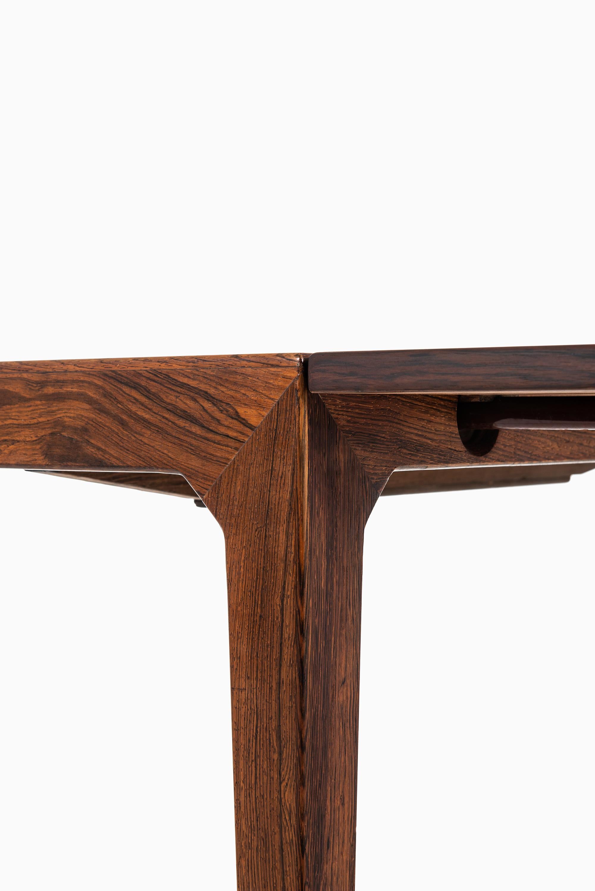 Poul Hundevad & Kai Winding Dining Table by Poul Hundevad & Co in Denmark For Sale 3