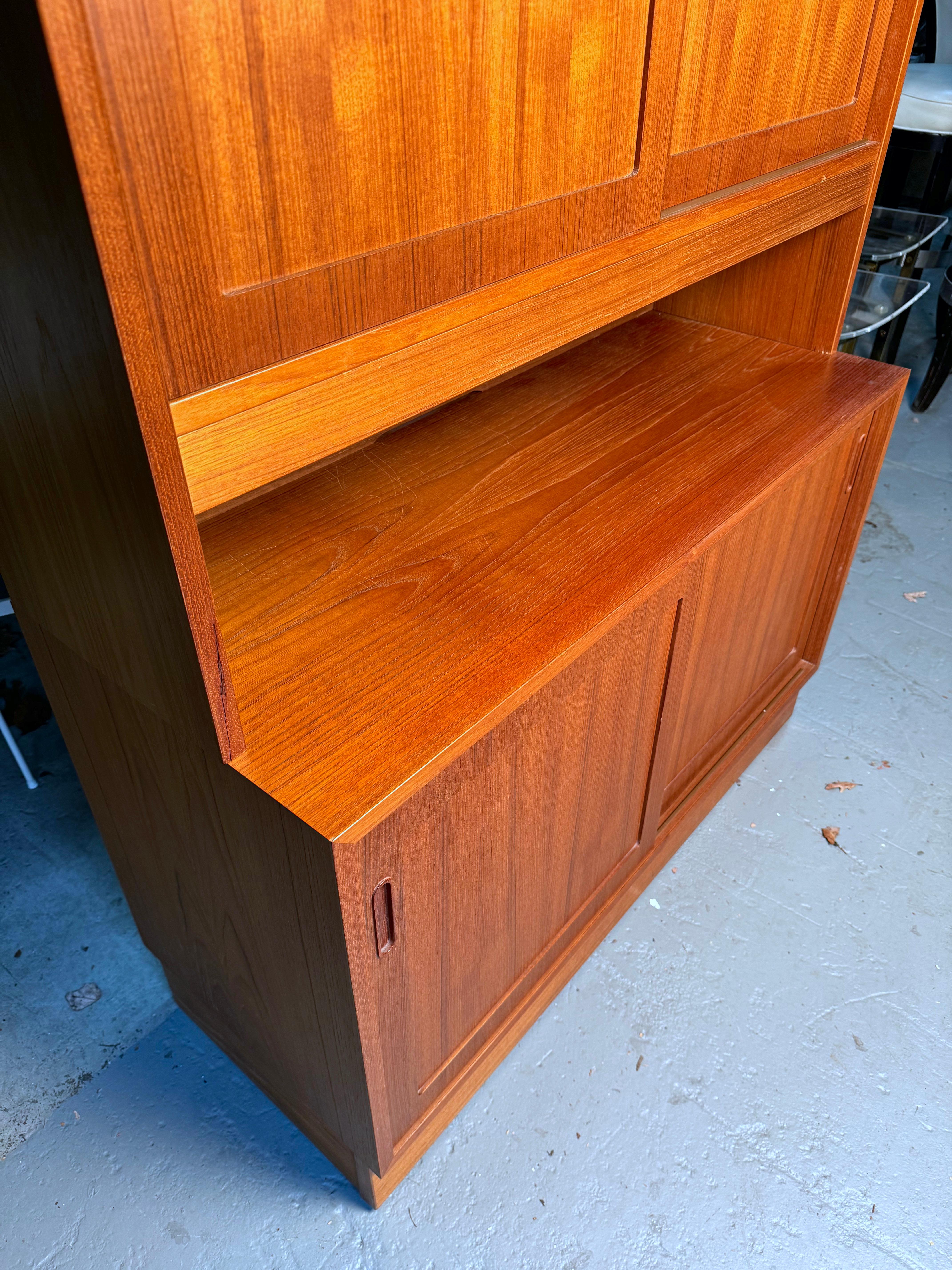 Poul Hundevad Mid Century Danish Teak Buffet and Hutch 12