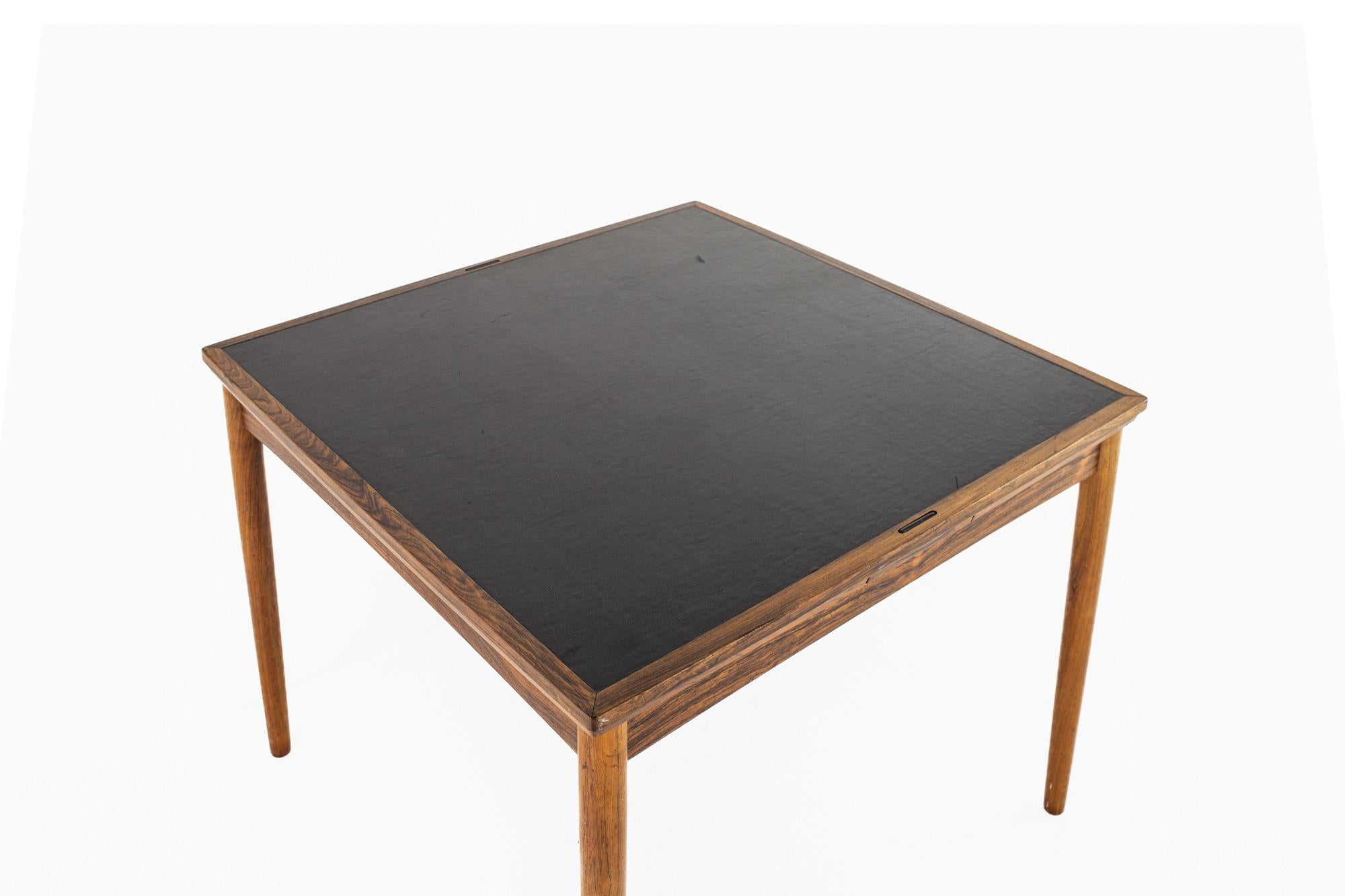 Poul Hundevad Mid Century Rosewood Expanding Game Table In Good Condition In Countryside, IL