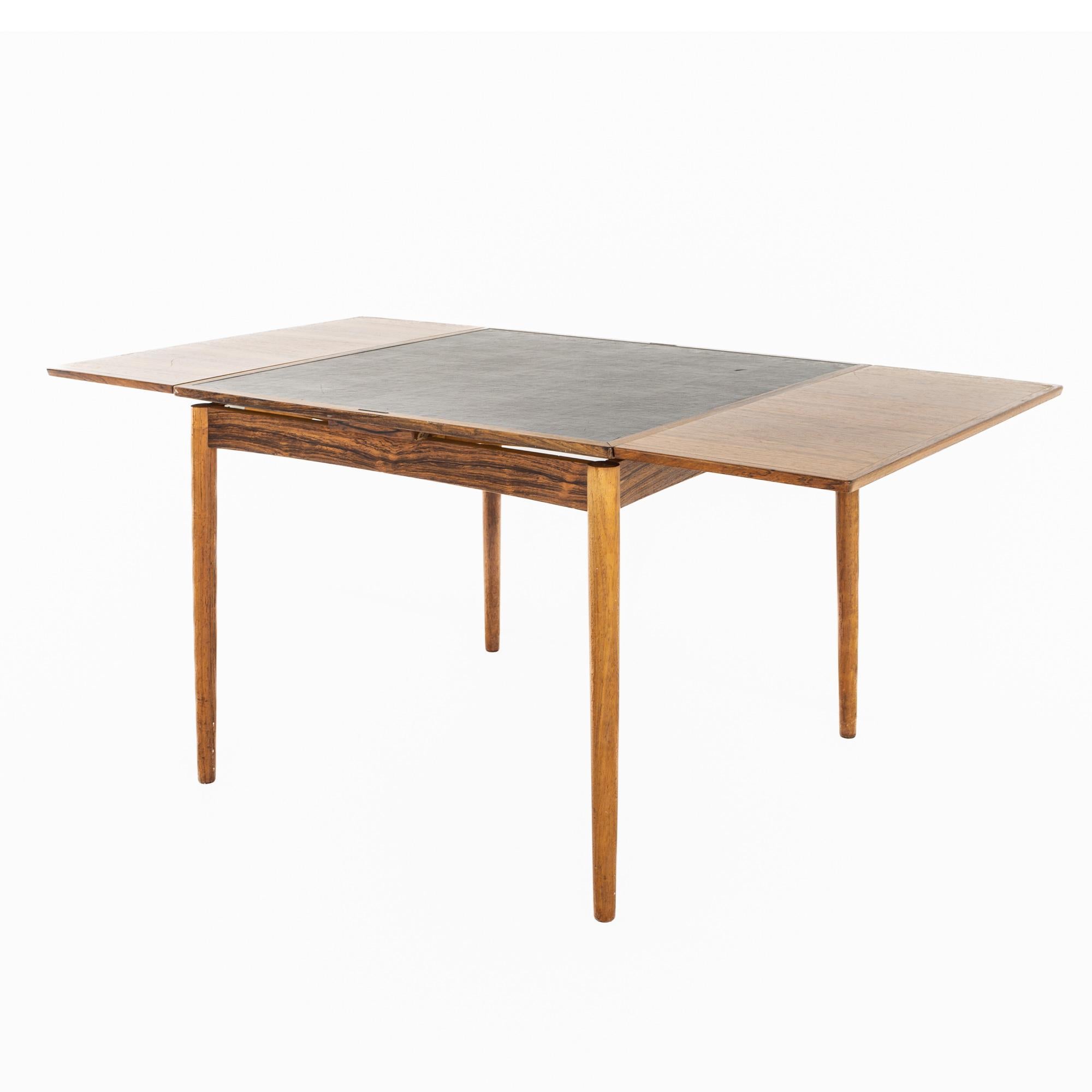 Poul Hundevad, ausziehbarer Spieltisch aus Palisanderholz, Mitte des Jahrhunderts im Angebot 1