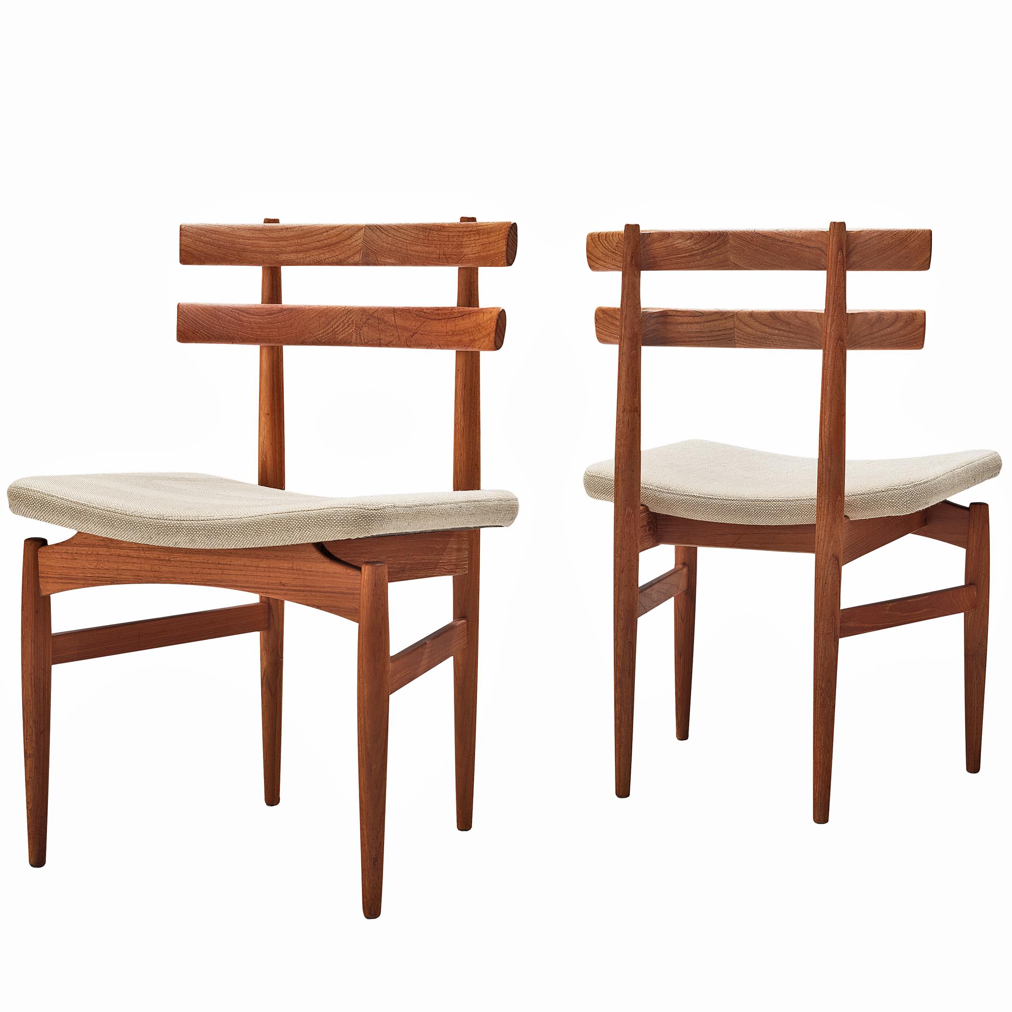 Poul Hundevad Coppia di sedie da pranzo in teak in vendita