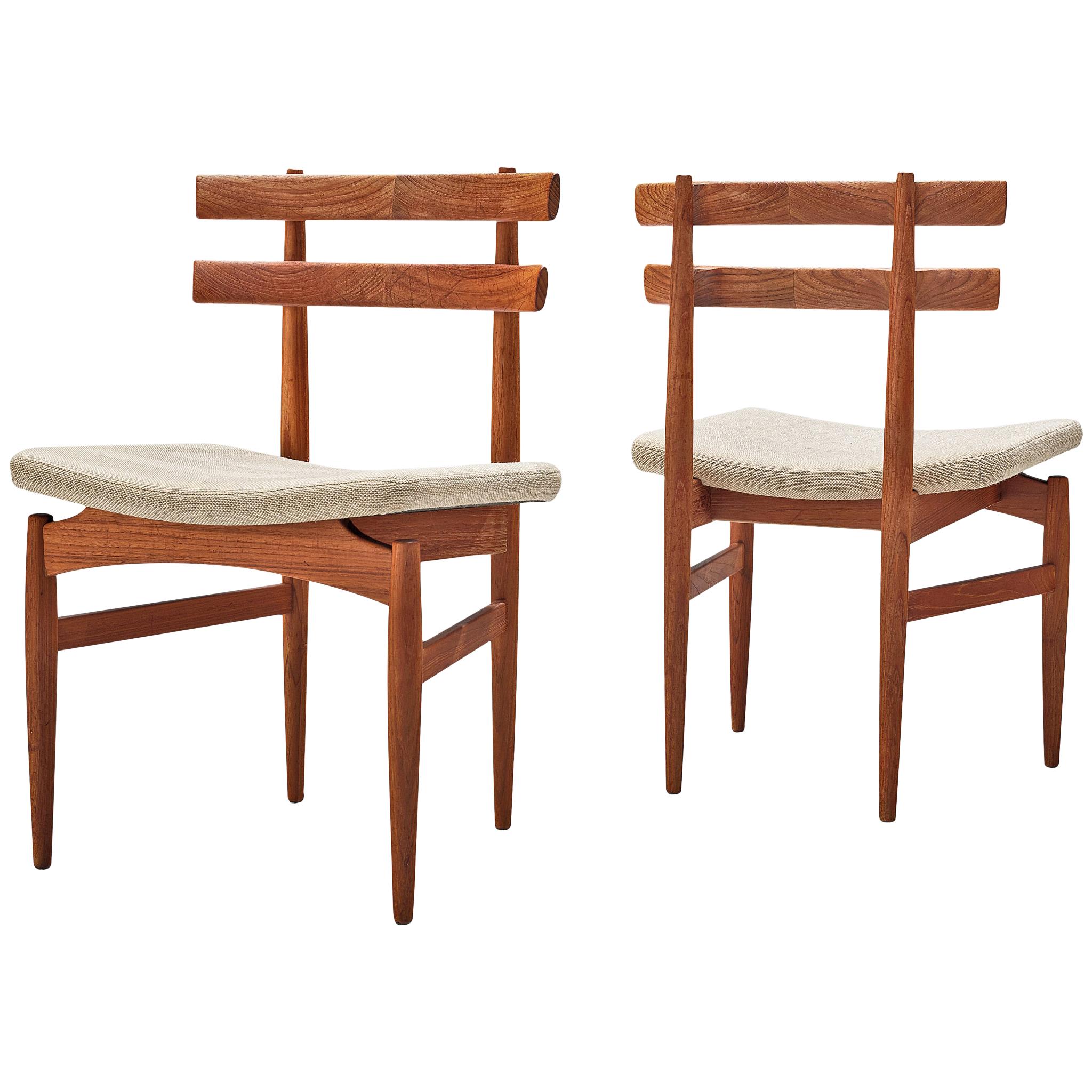 Poul Hundevad Pair of Dining Chairs in Teak For Sale