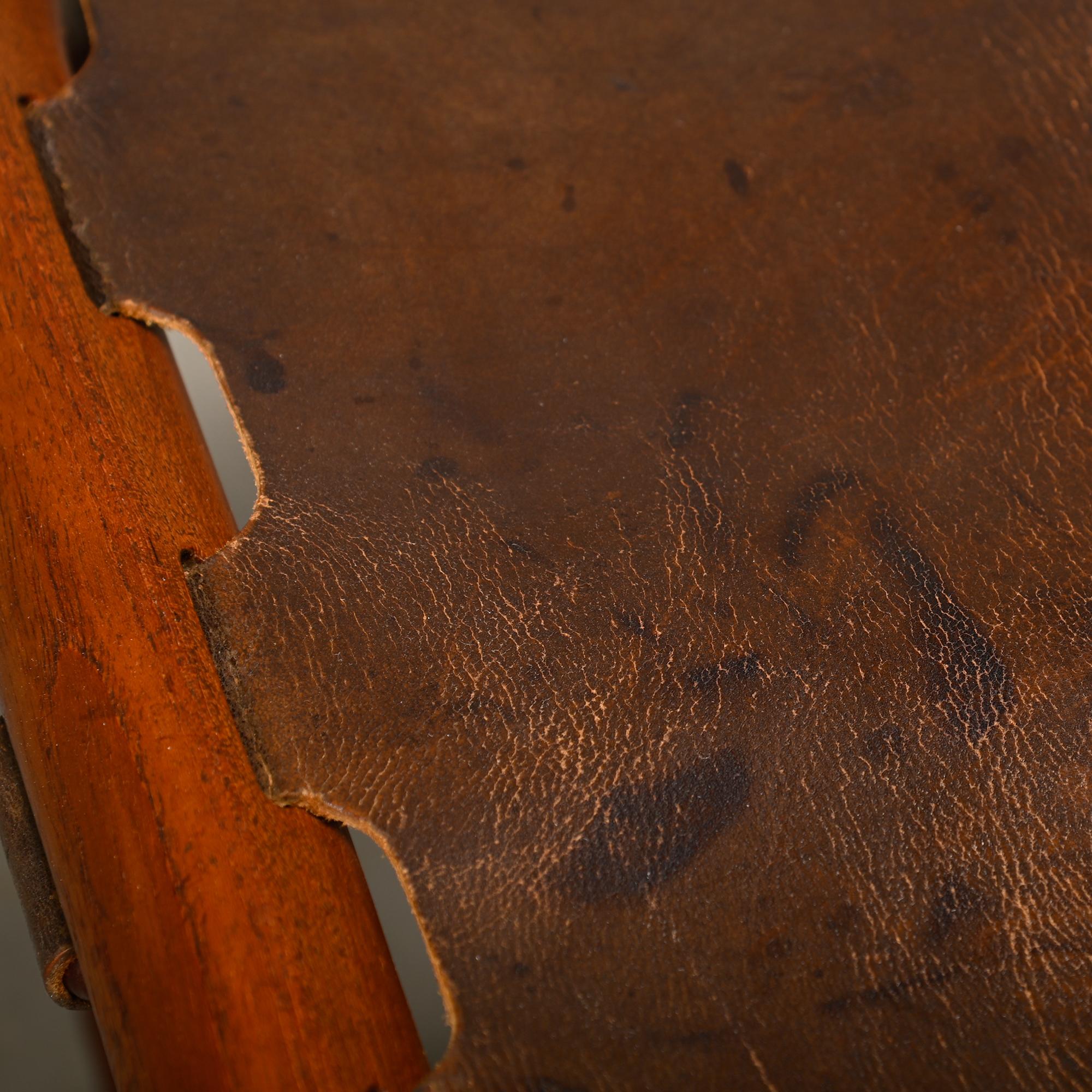 Poul Hundevad PH43 Guldhøj Stool in Teak and Brown Leather, Denmark, 1960s For Sale 9