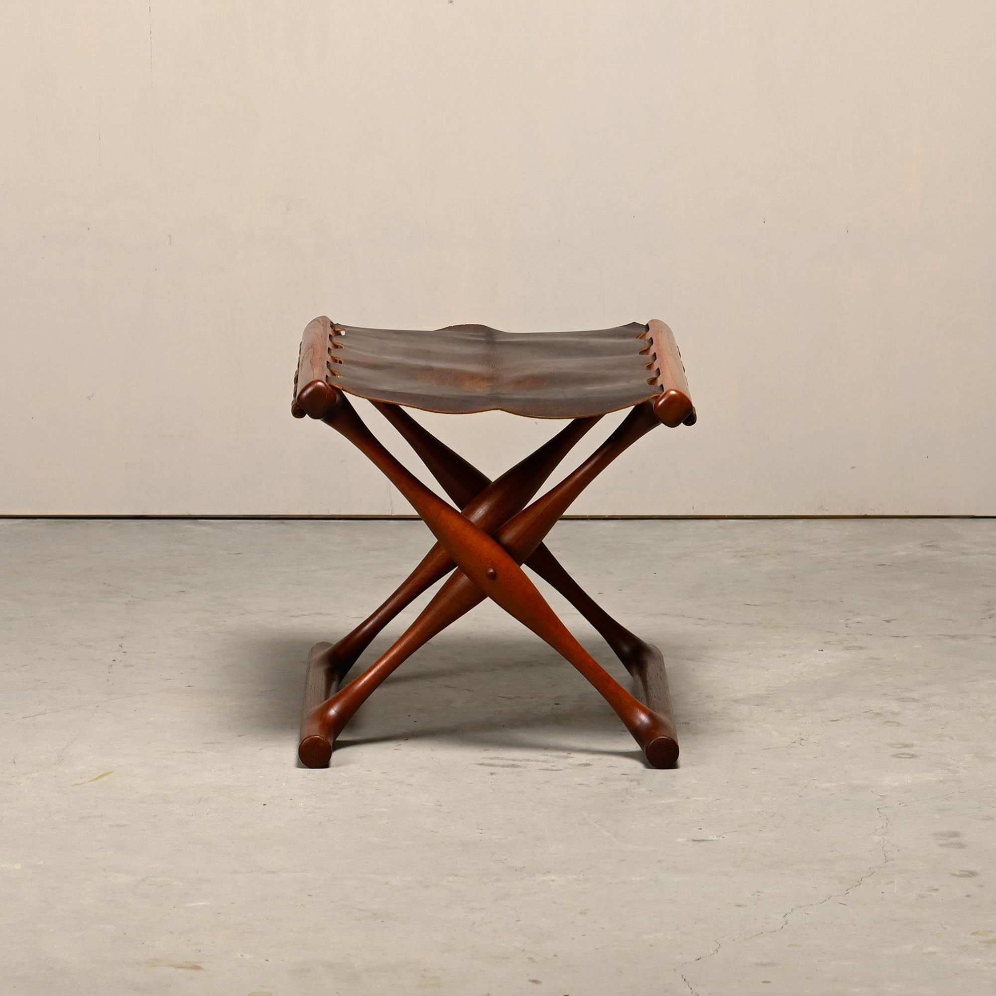 Danish Poul Hundevad PH43 Guldhøj Stool in Teak and Brown Leather, Denmark, 1960s For Sale