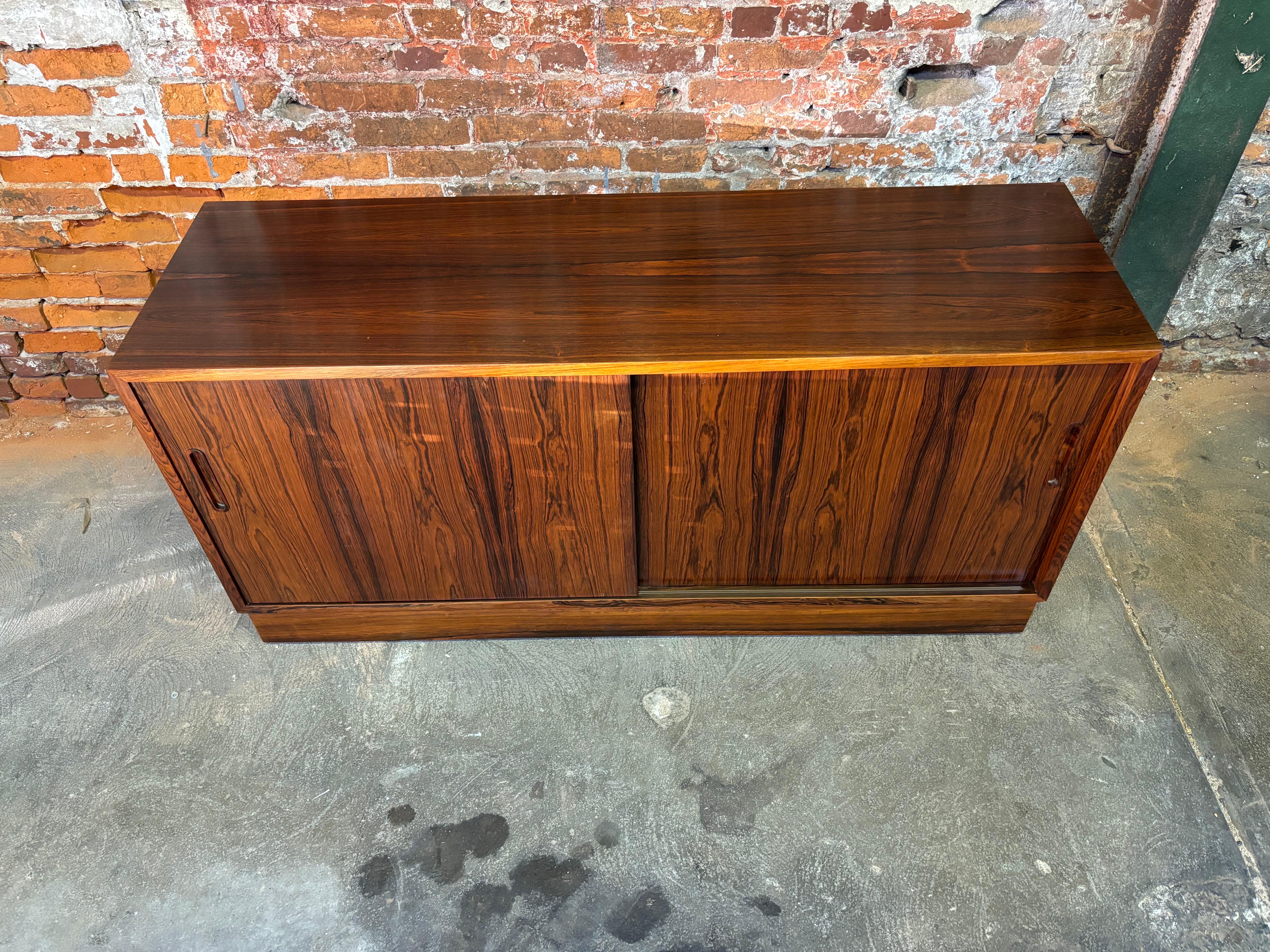 Credenza de palisandro Poul Hundevad en venta 3