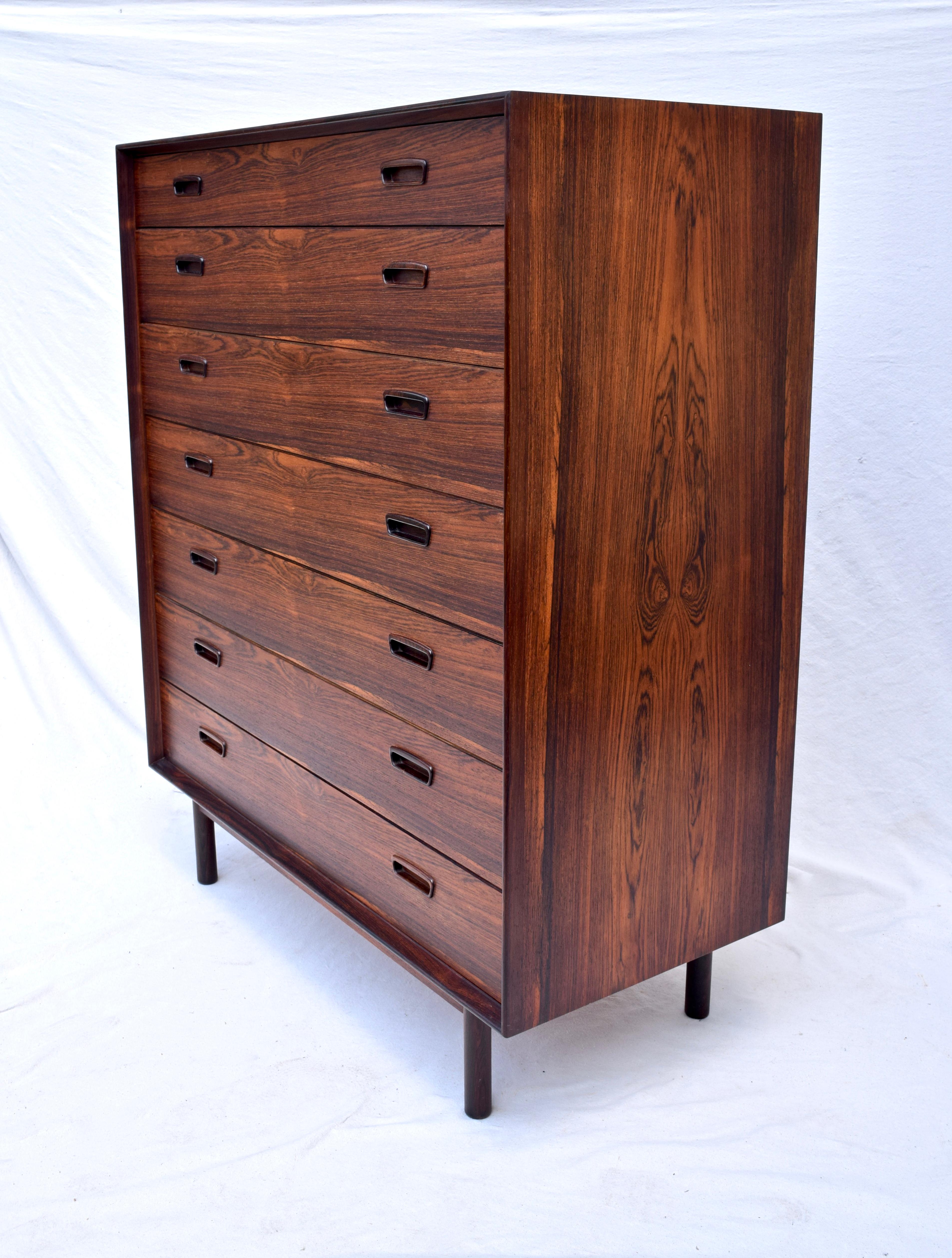 Poul Hundevad Rosewood Upright Chest of Drawers, 1960s In Excellent Condition In Southampton, NJ