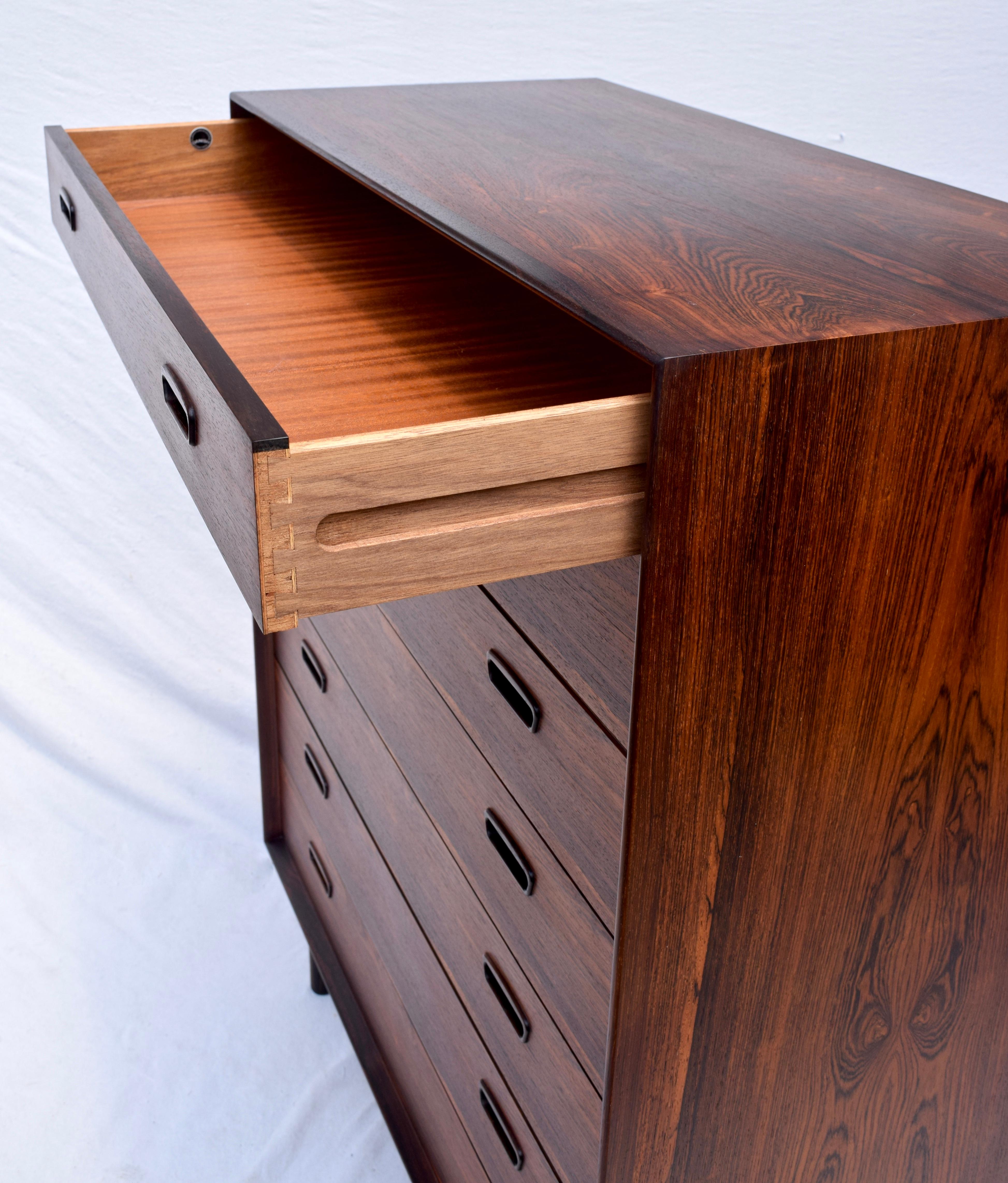 Poul Hundevad Rosewood Upright Chest of Drawers, 1960s 1