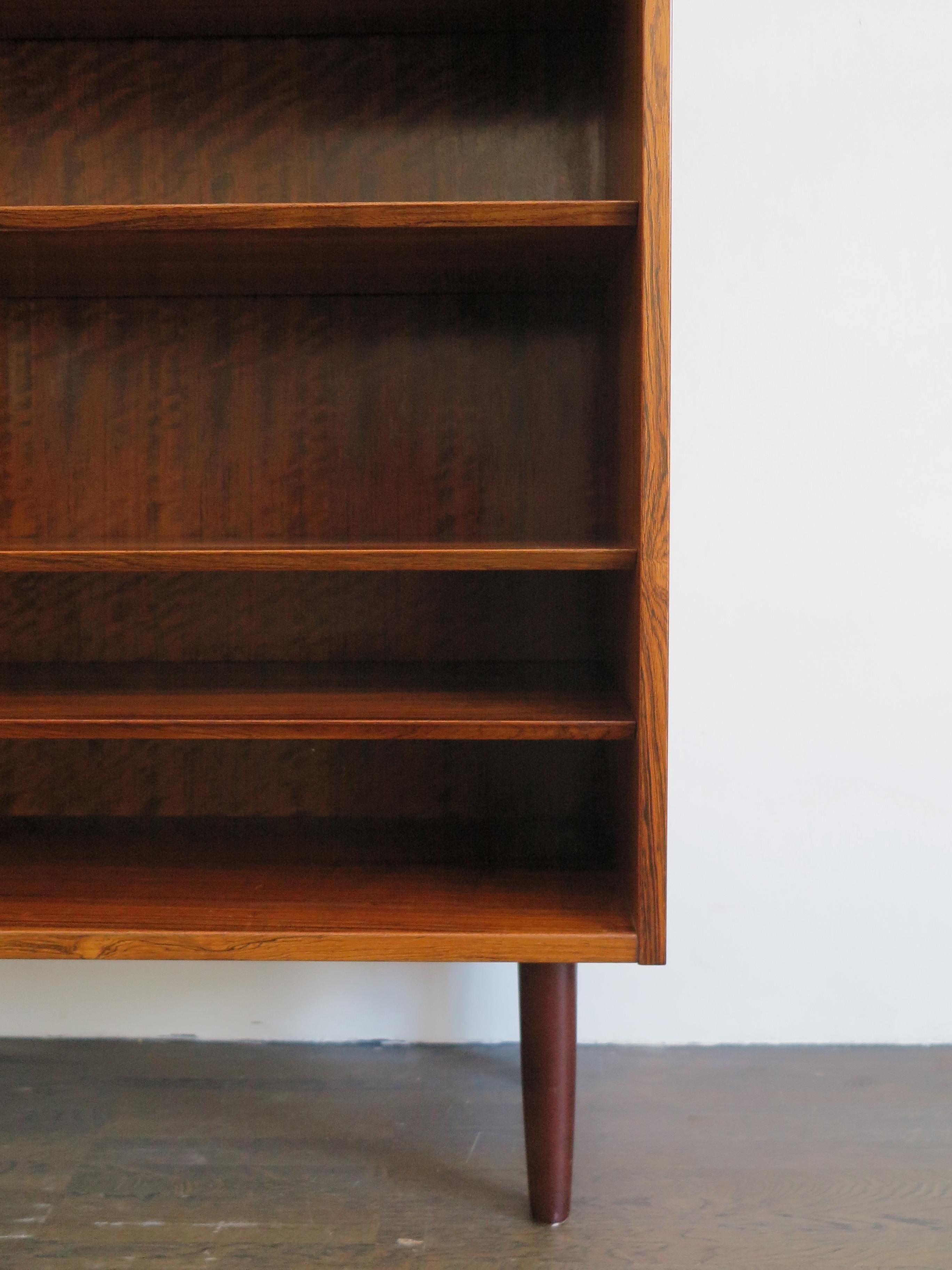 Poul Hundevad Scandinavian Dark Wood Bookcase for Hundevad Møbelfabrik, 1960s For Sale 3