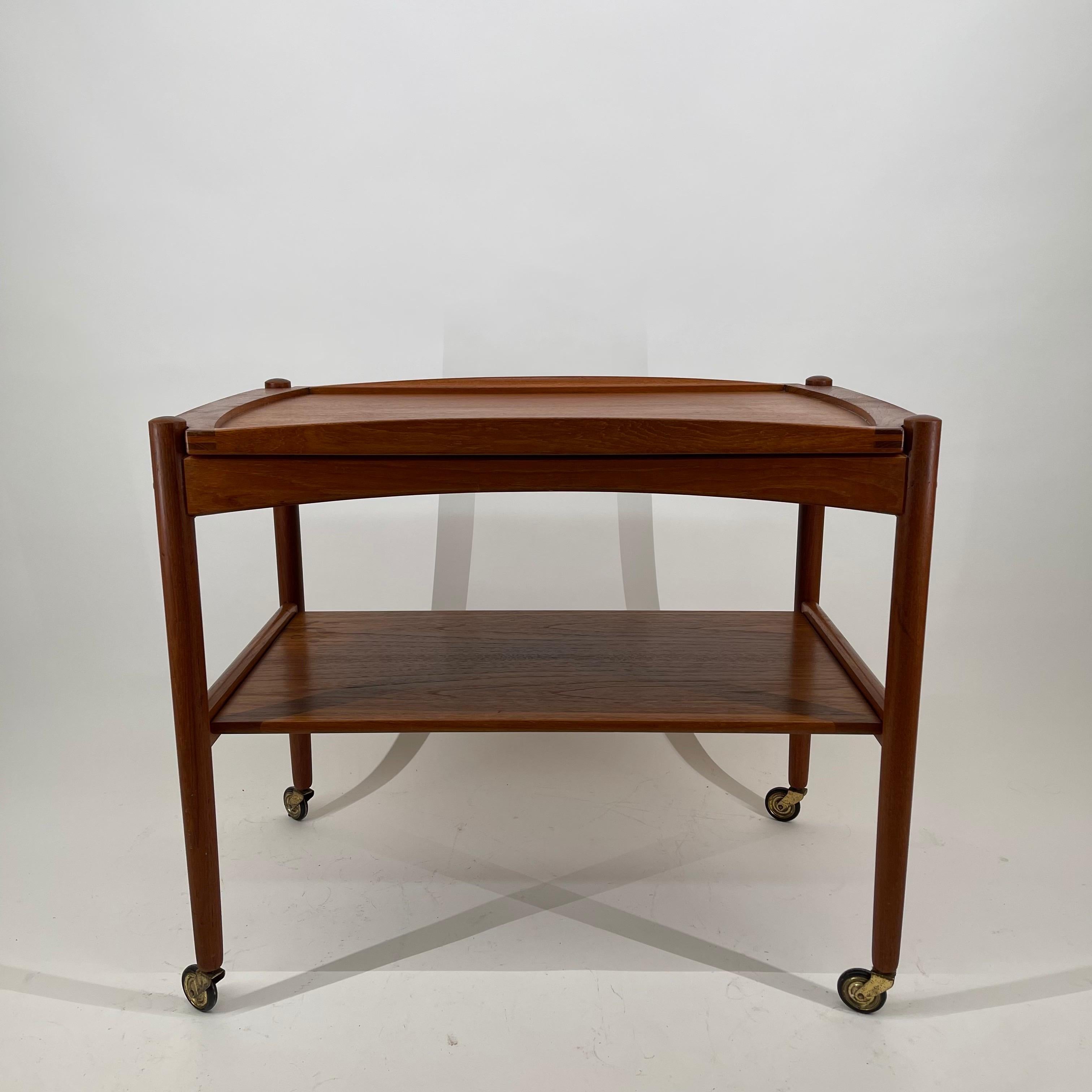 Poul Hundevad scandinavian modern serving bar cart, Denmark 1960s.