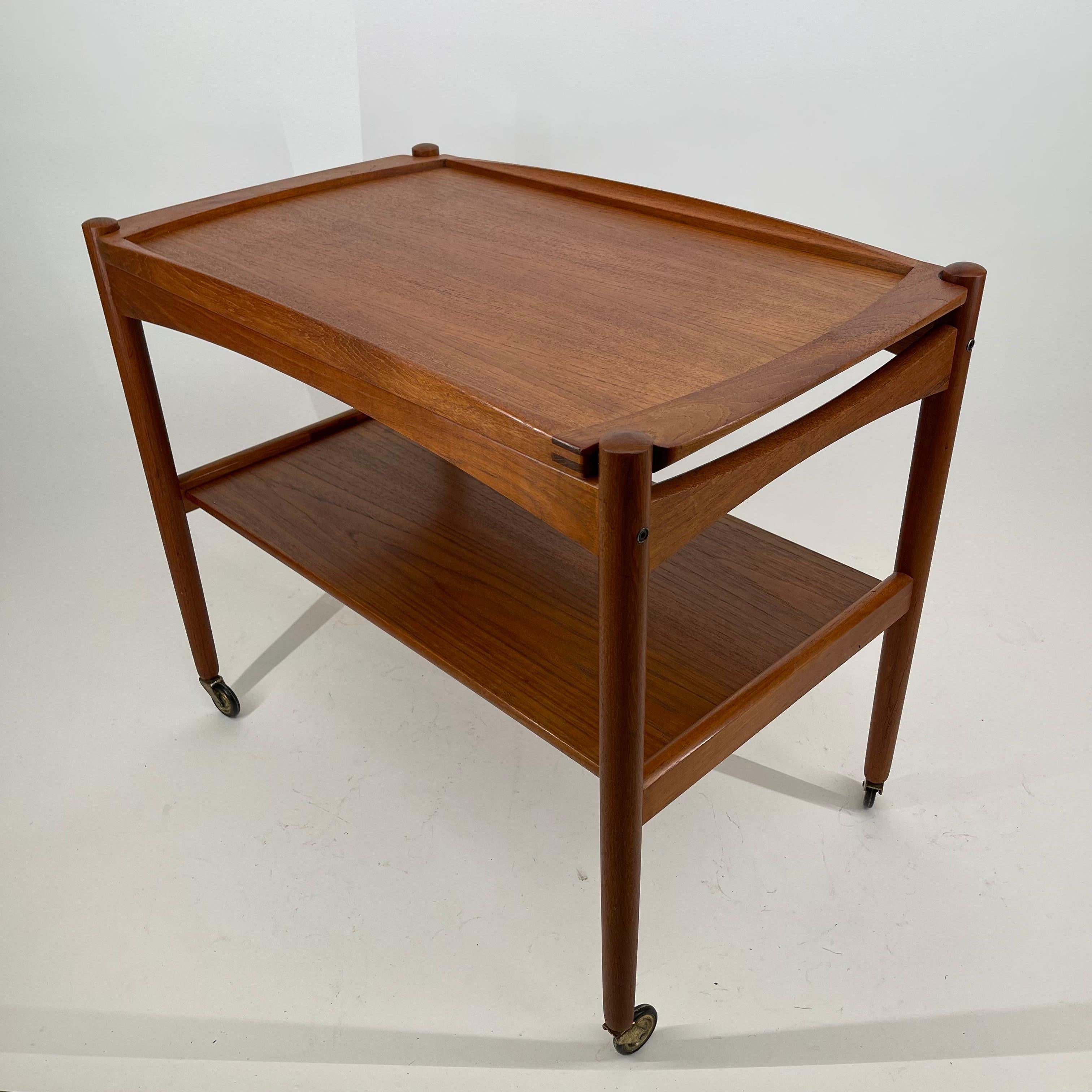 Mid-20th Century Poul Hundevad Scandinavian Modern Serving Bar Cart, Denmark 1960s For Sale