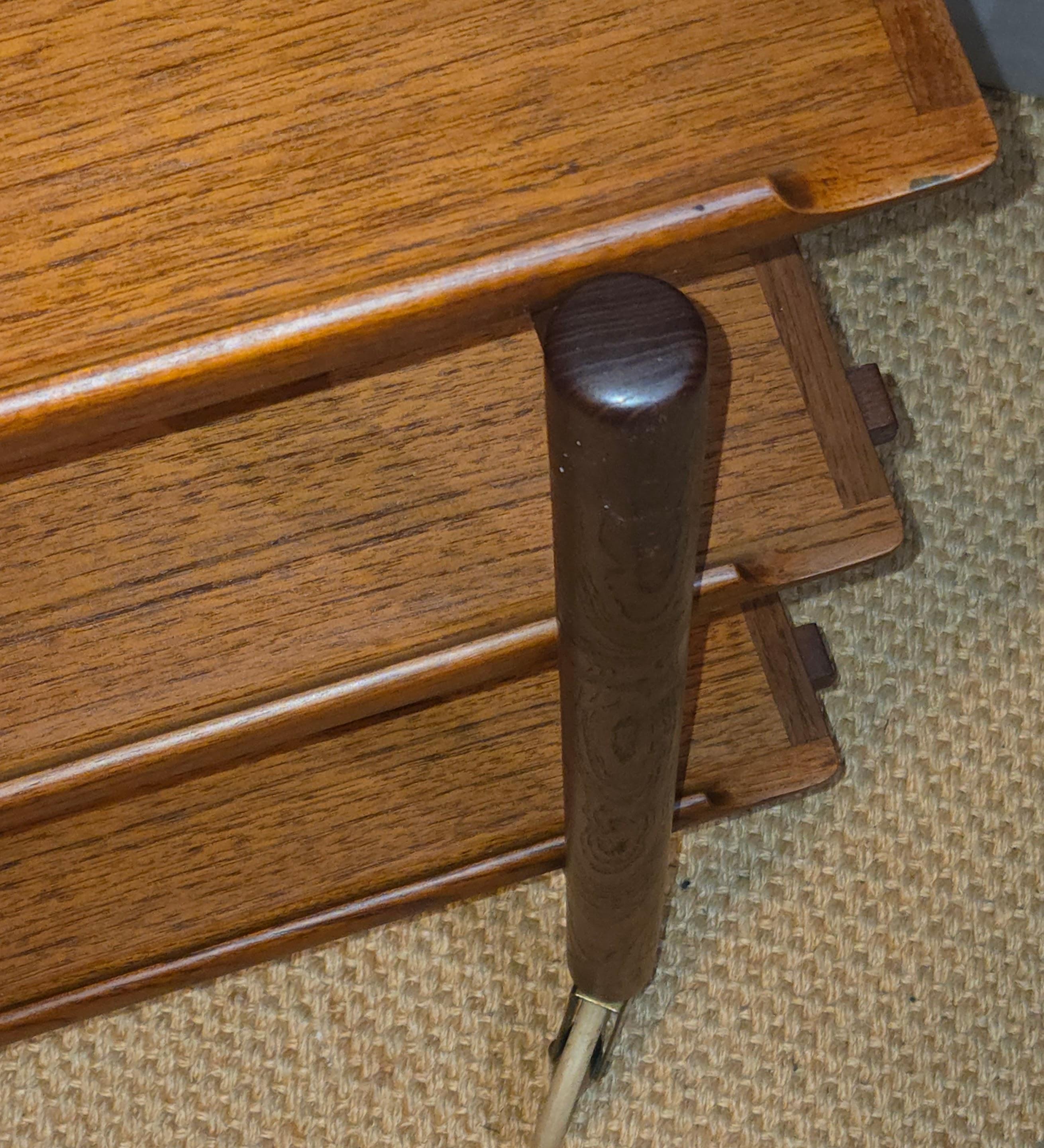 Poul Hundevad Chariot à roulettes réglable en teck à 3 étagères Danemark années 1960 en vente 4