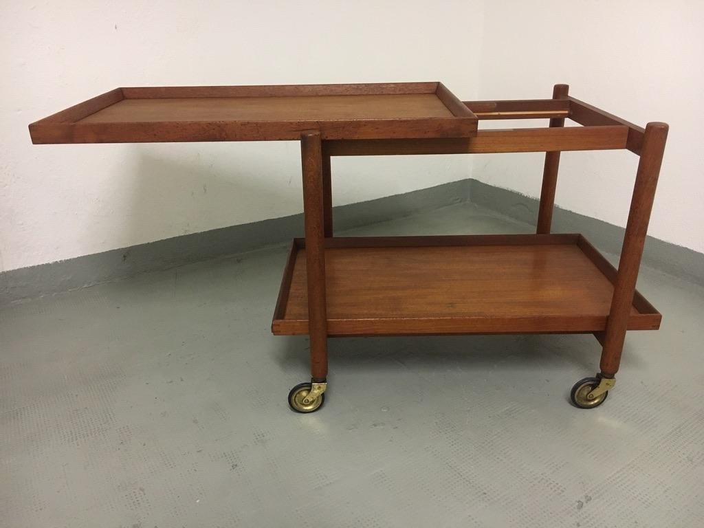 Poul Hundevad Teak Bar Cart Vamdrup, Denmark, 1960 In Good Condition For Sale In Geneva, CH