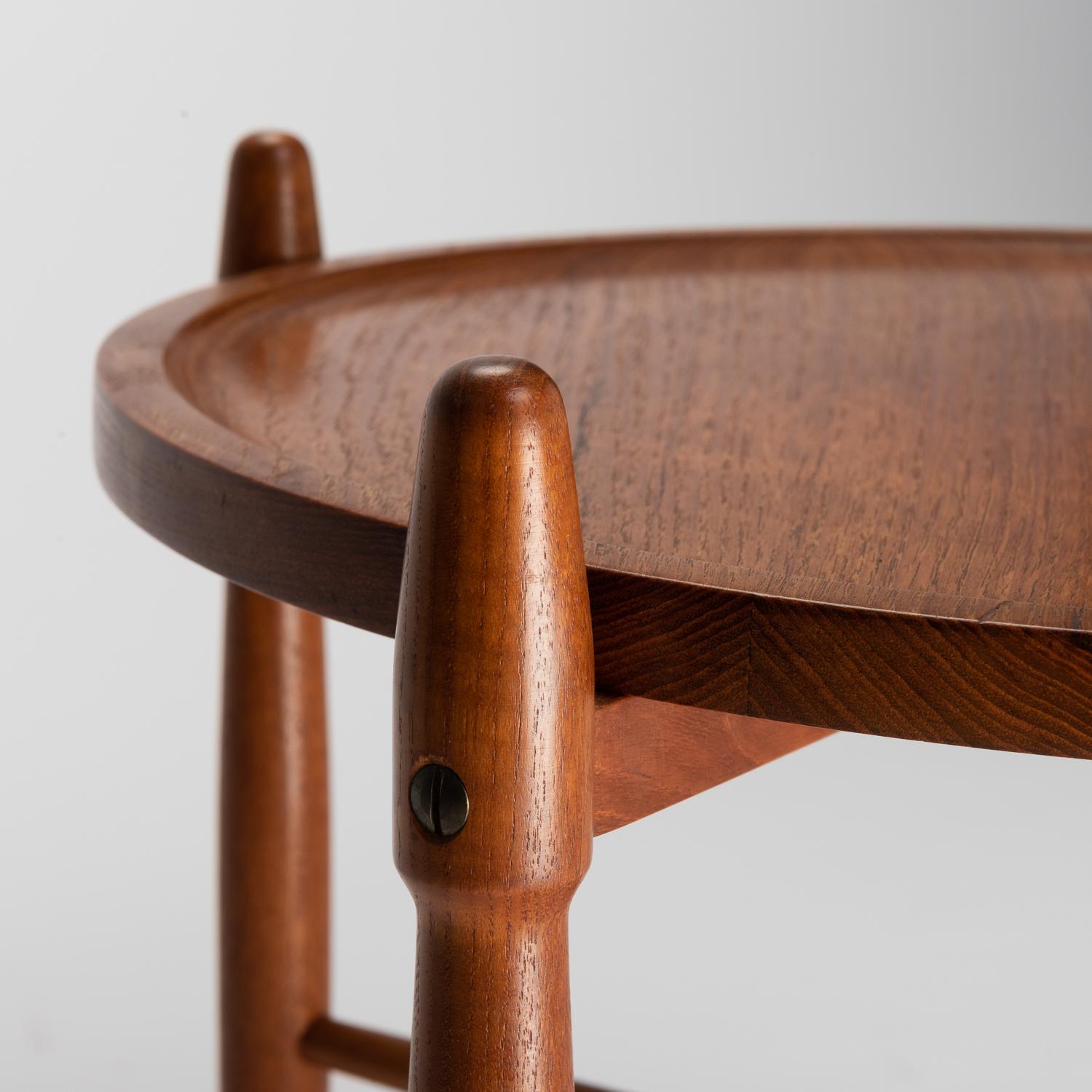 Poul Hundevad Teak Tray Table, Denmark, 1960s In Good Condition For Sale In Berkhamsted, GB