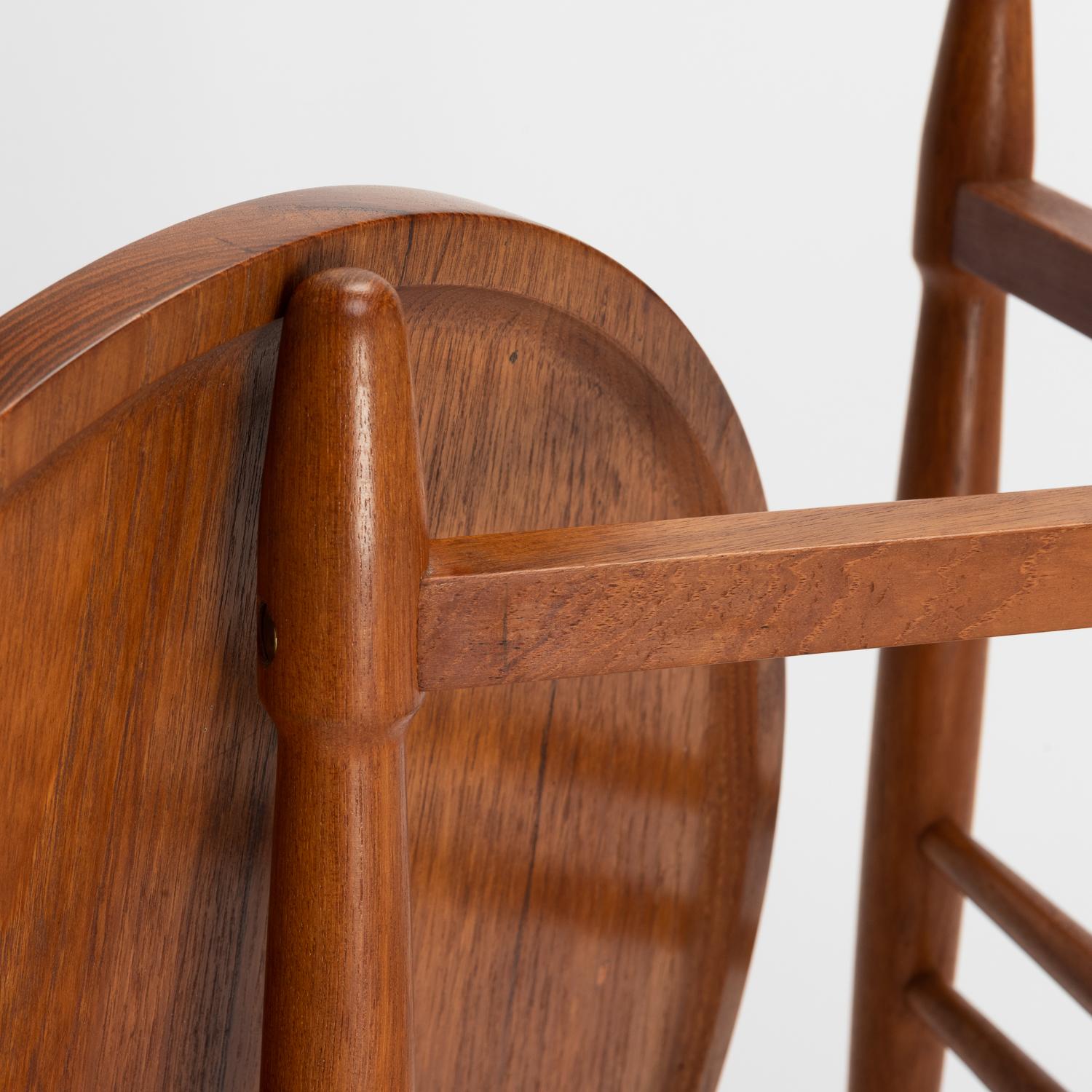 Poul Hundevad Teak Tray Table, Denmark, 1960s For Sale 2