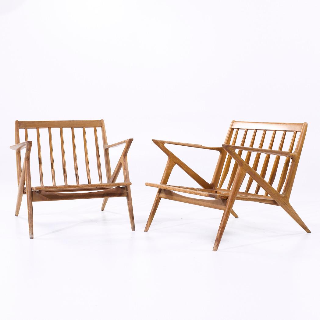 Mid-Century moderno Poul Jensen per Selig - Sedie da salotto a Z in noce, metà del secolo scorso - Coppia in vendita