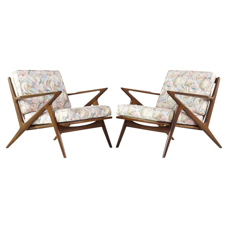 Poul Jensen for Selig Mid-Century Walnut Z Lounge Chairs, Pair For Sale