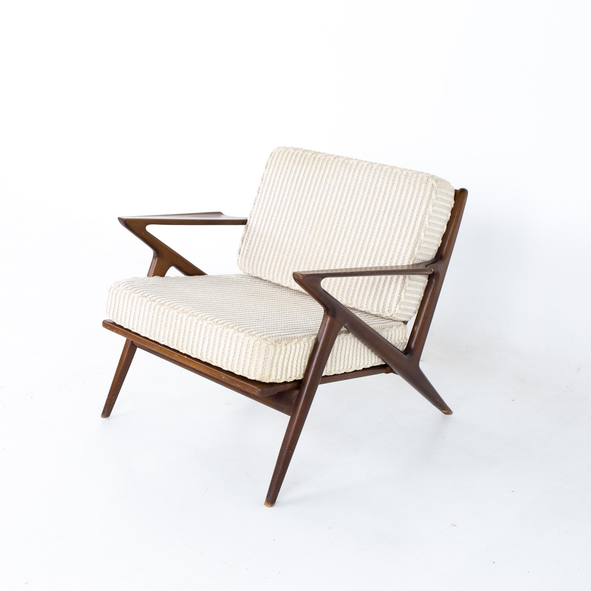 Late 20th Century Poul Jensen for Selig Mid Century Z Lounge Chair - Pair