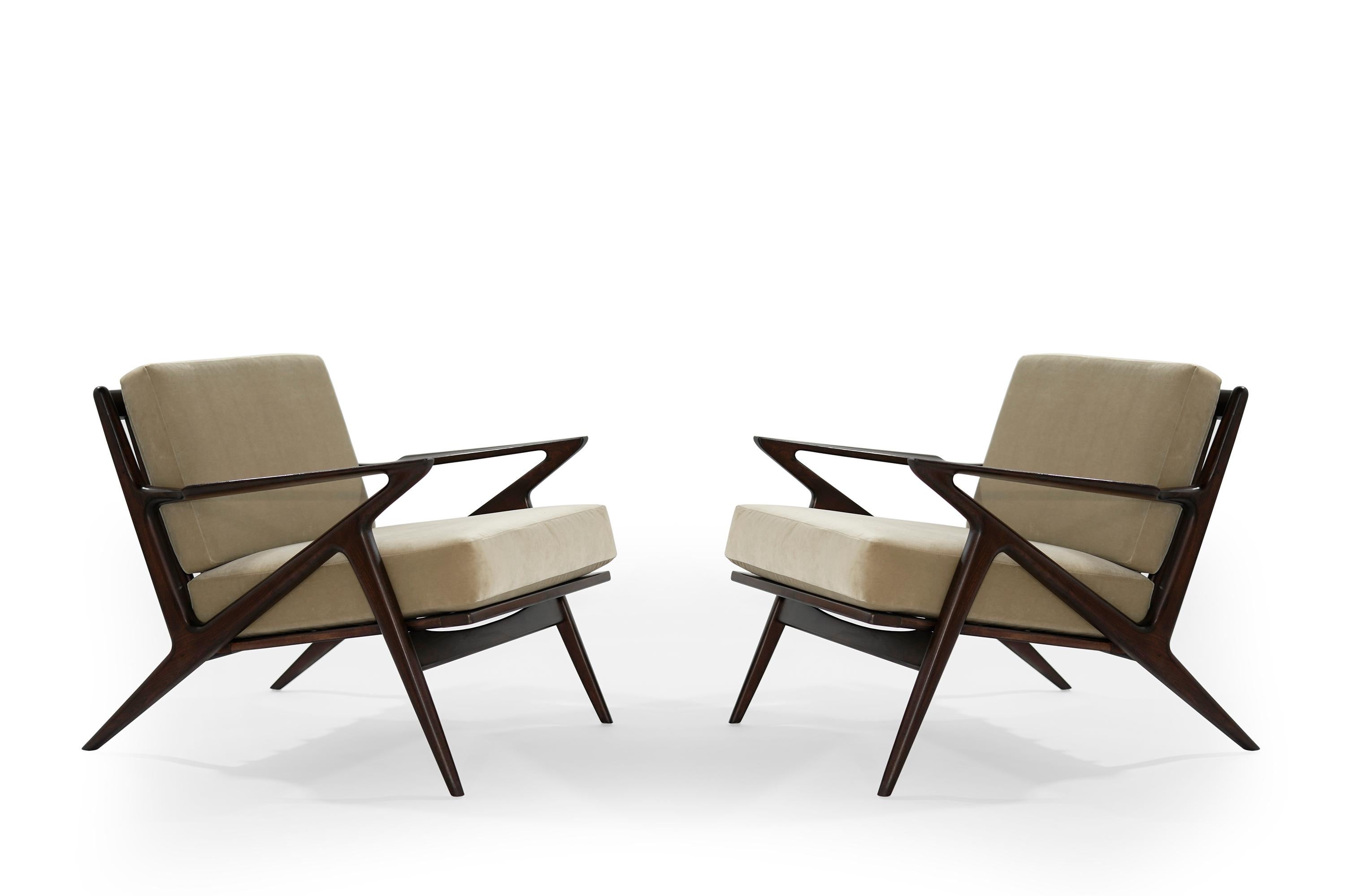 Iconic ‘Z’ lounge chairs designed by Poul Jensen for Selig, Denmark, circa 1950s.
Newly upholstered in natural velvet.