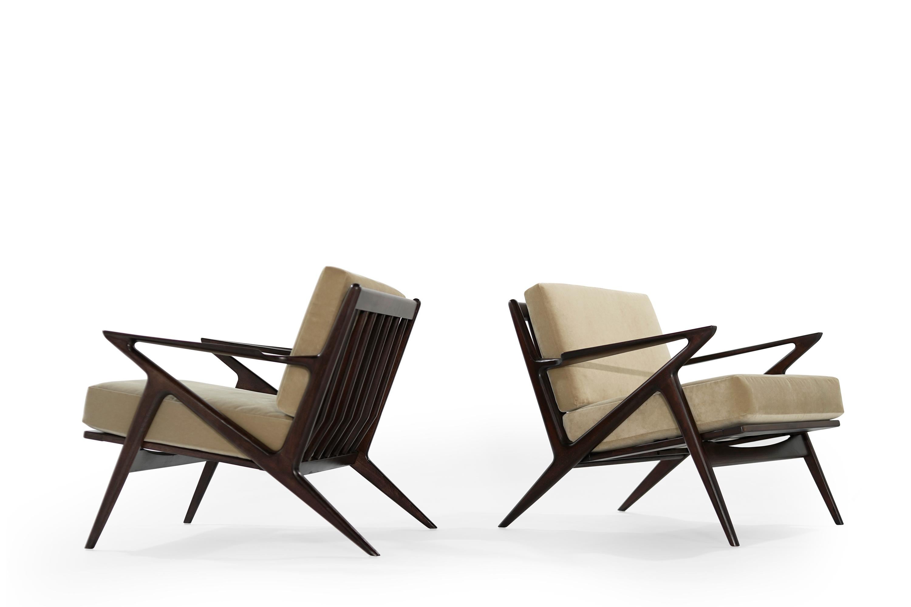 Poul Jensen for Selig 'Z' Lounge Chairs, Denmark, circa 1950s In Excellent Condition In Westport, CT