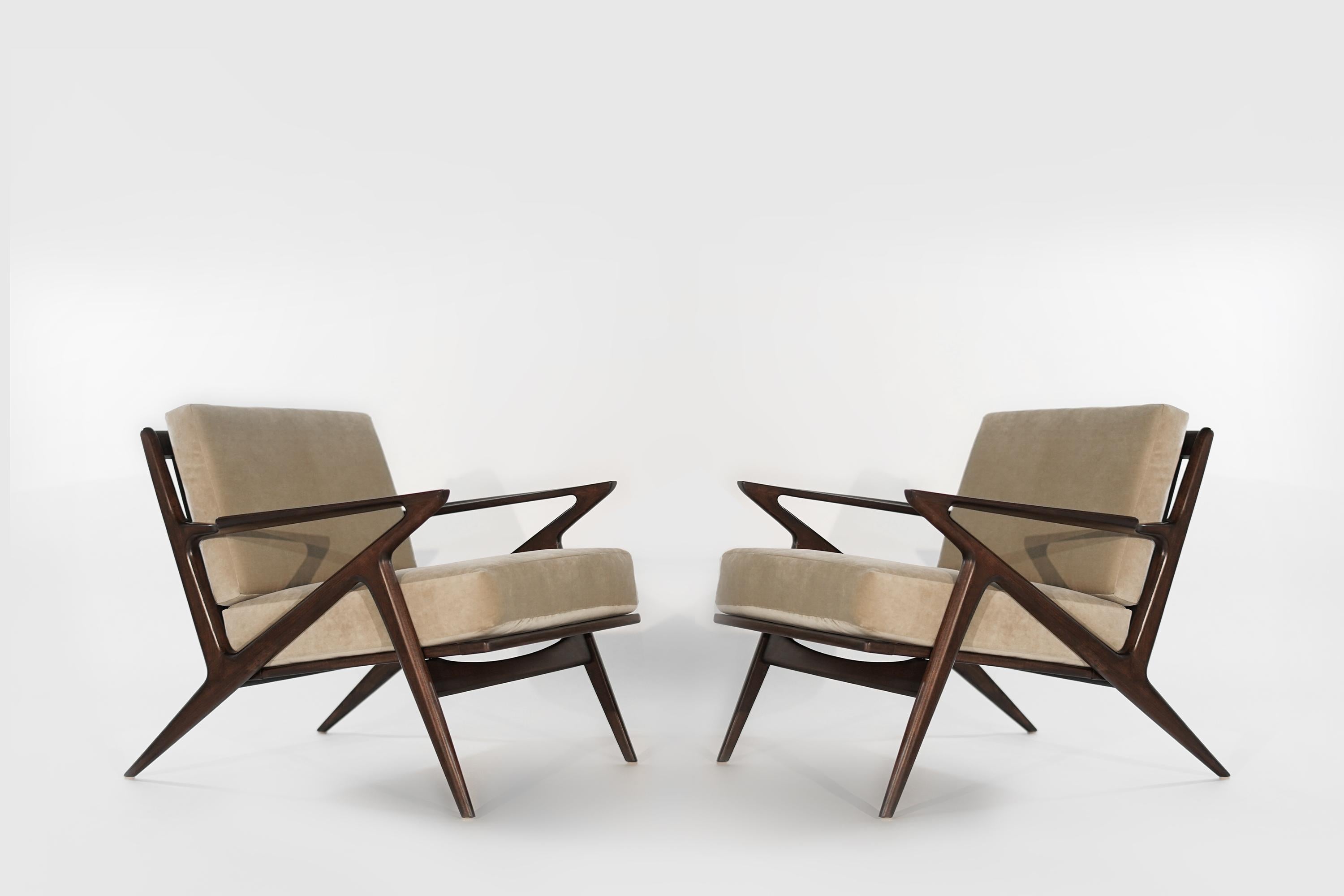 Iconic ‘Z’ lounge chairs designed by Poul Jensen for Selig, Denmark, circa 1950s.
Newly upholstered in natural velvet.
