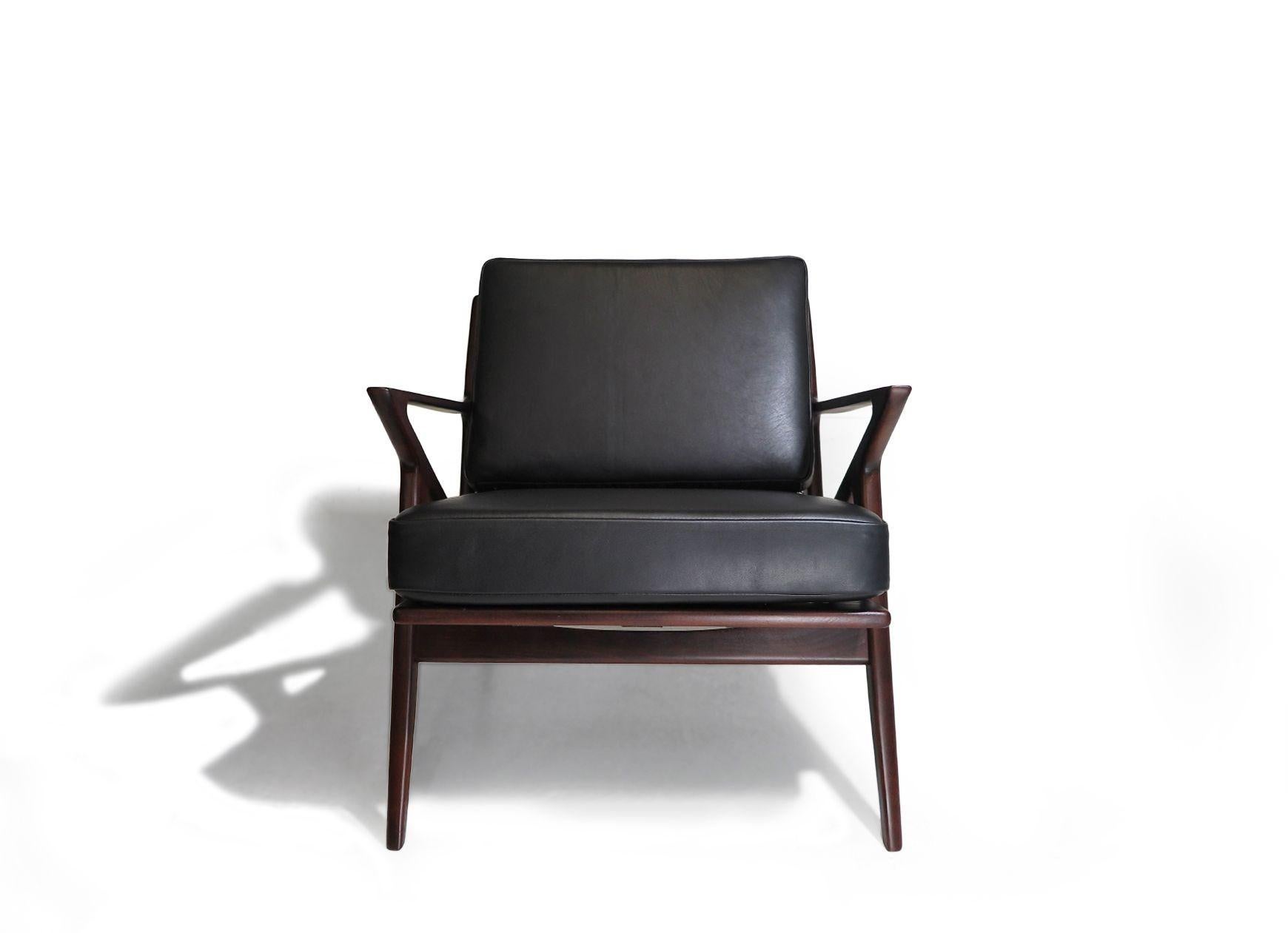 Poul Jensen for Selig Z Mid-century Danish Lounge Chair in Black Leather For Sale 4