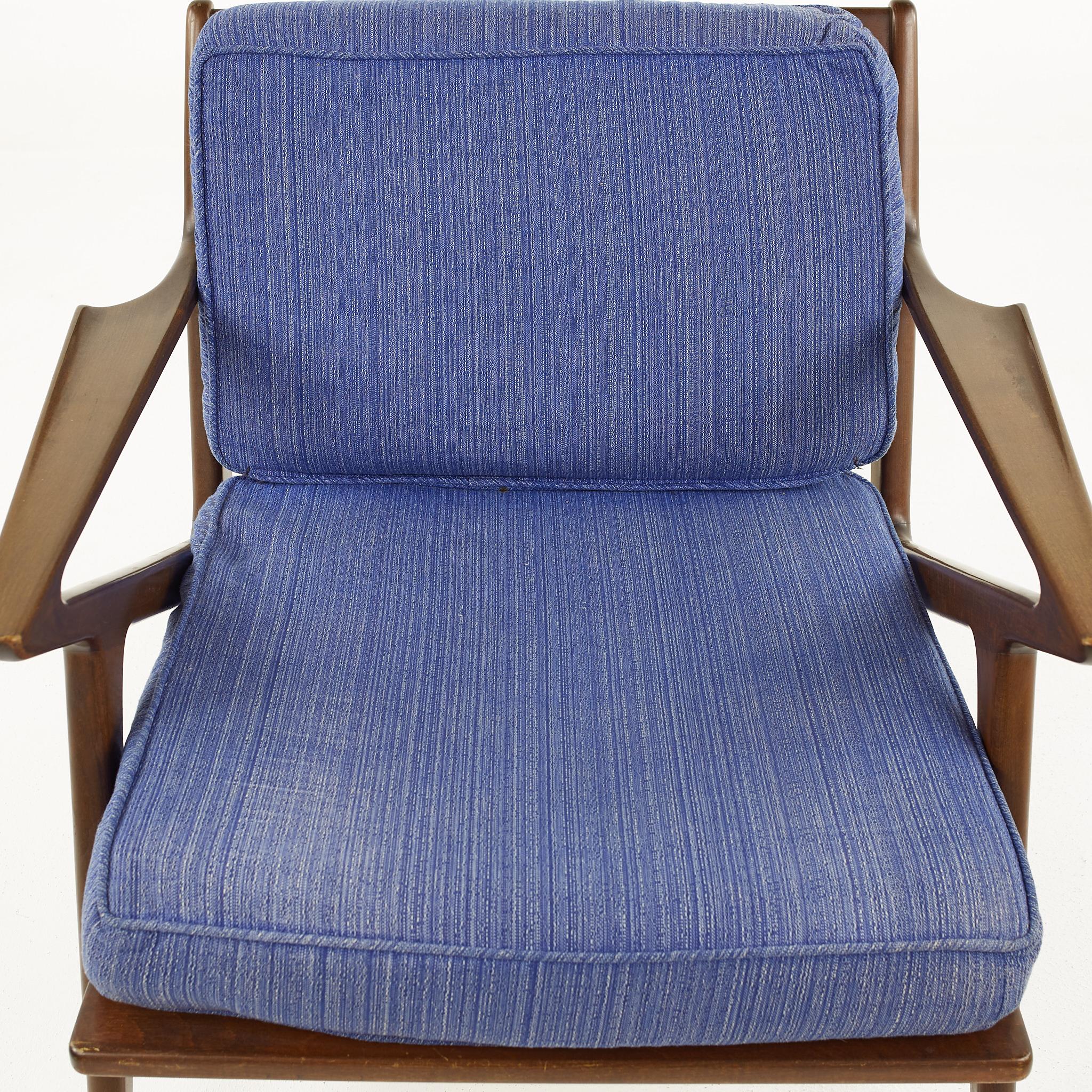Poul Jensen Mid Century Z Lounge Chairs, Pair 3