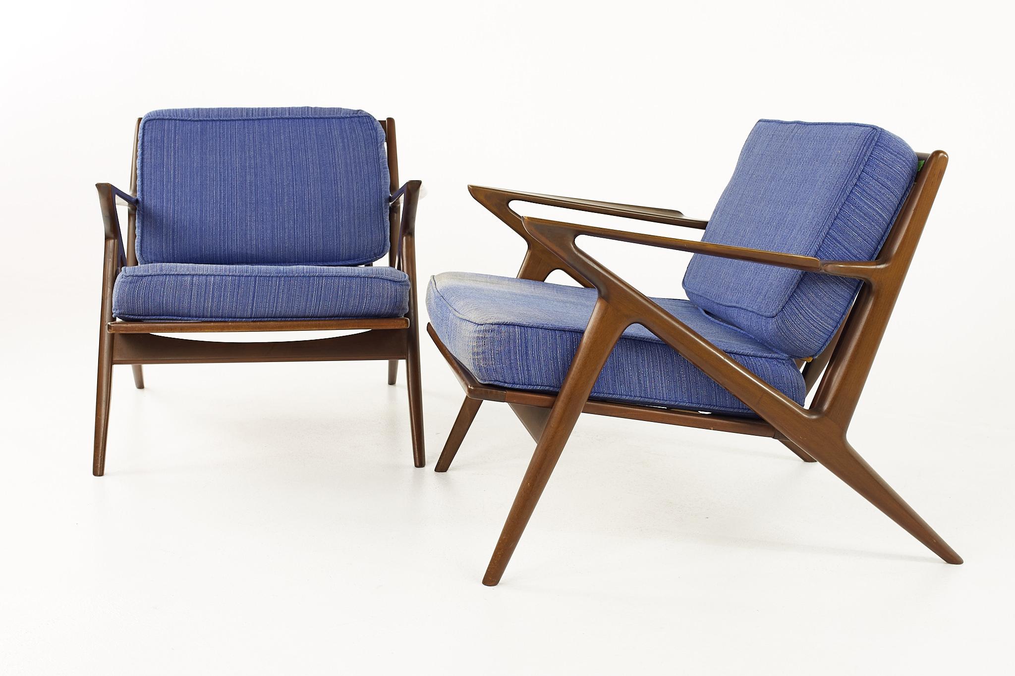 Mid-Century Modern Poul Jensen Mid Century Z Lounge Chairs, Pair