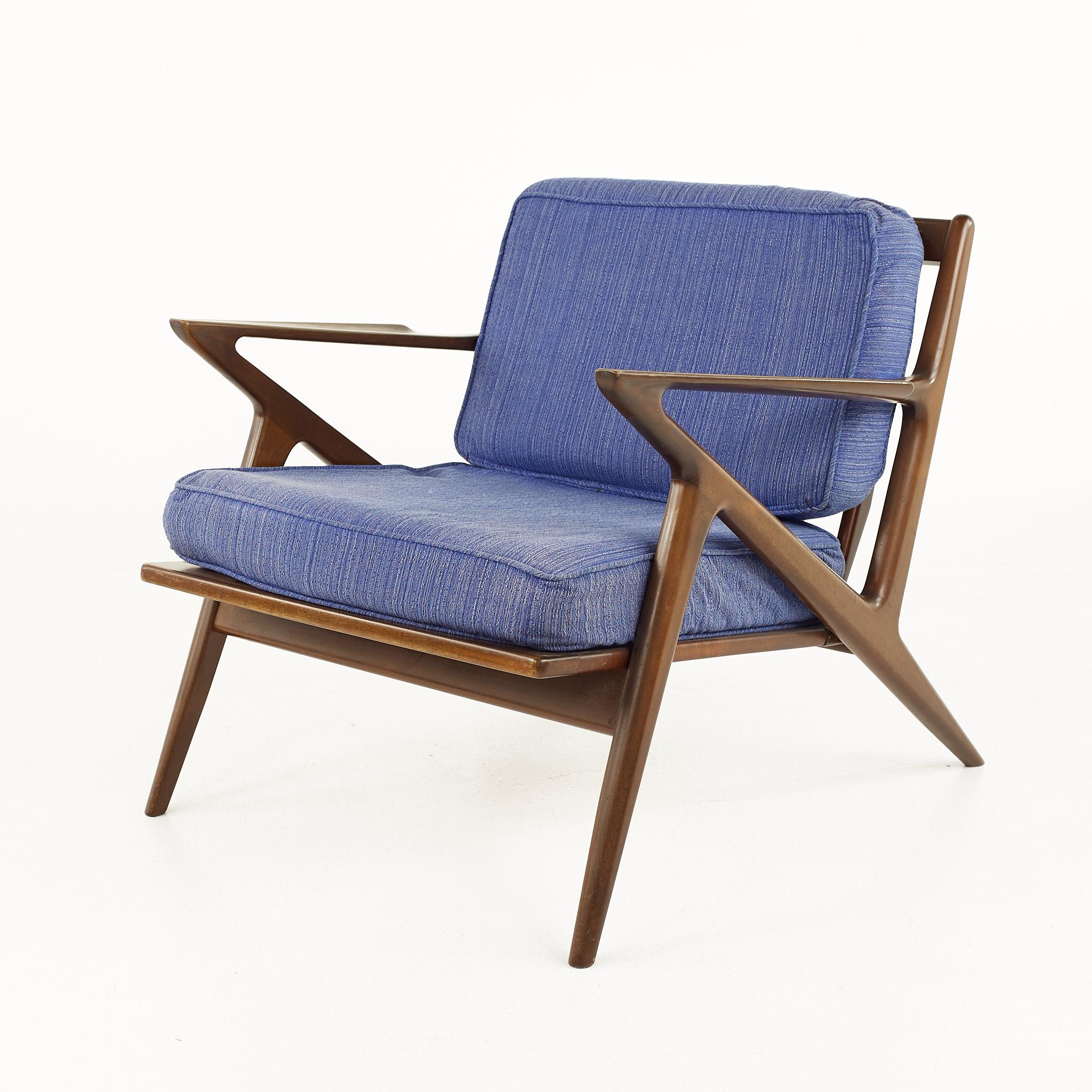 Late 20th Century Poul Jensen Mid Century Z Lounge Chairs, Pair